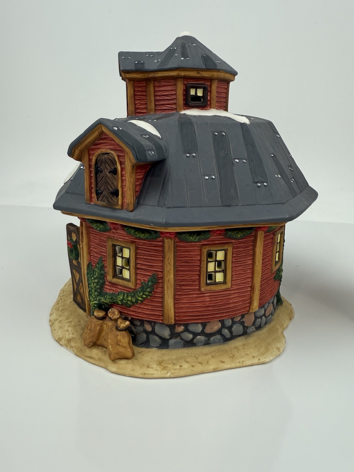 Heartland Valley Village Farm House & Silo Porcelain Christmas House