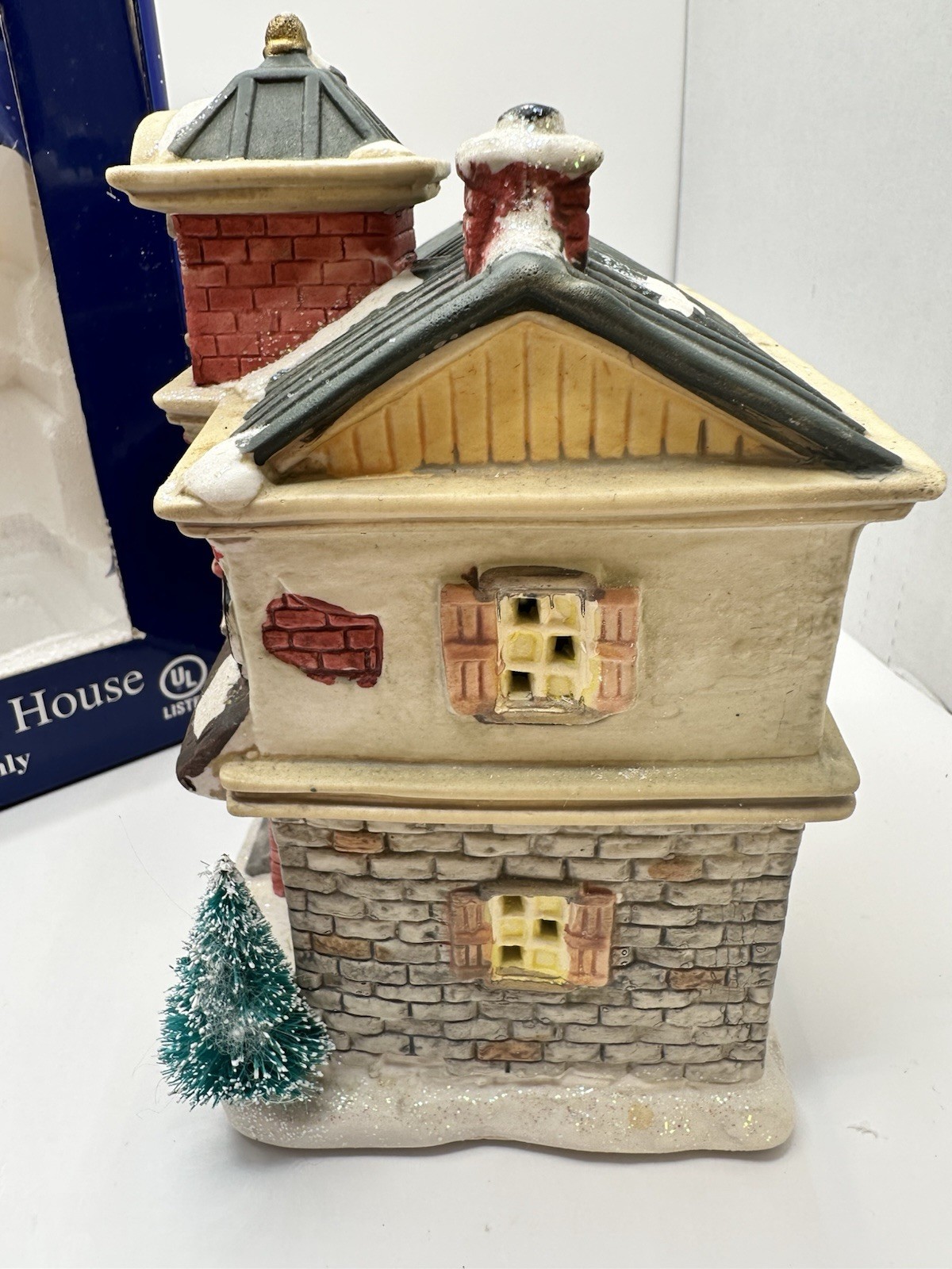WINTER VALLEY GROCERY FLOWER SERIES II PORCELAIN LIGHTED HOUSE CHRISTMAS VILLAGE