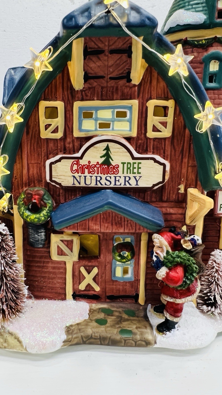 St Nicholas Square “Christmas Tree Nursery” 2018 Retired Excellent Condition !