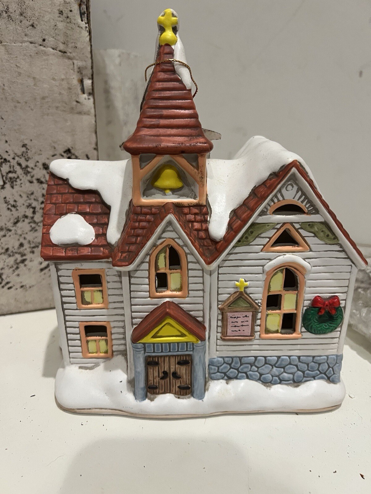 1987 Lefton Colonial Village Lighted Church Chapel #06334 By Byron Wood