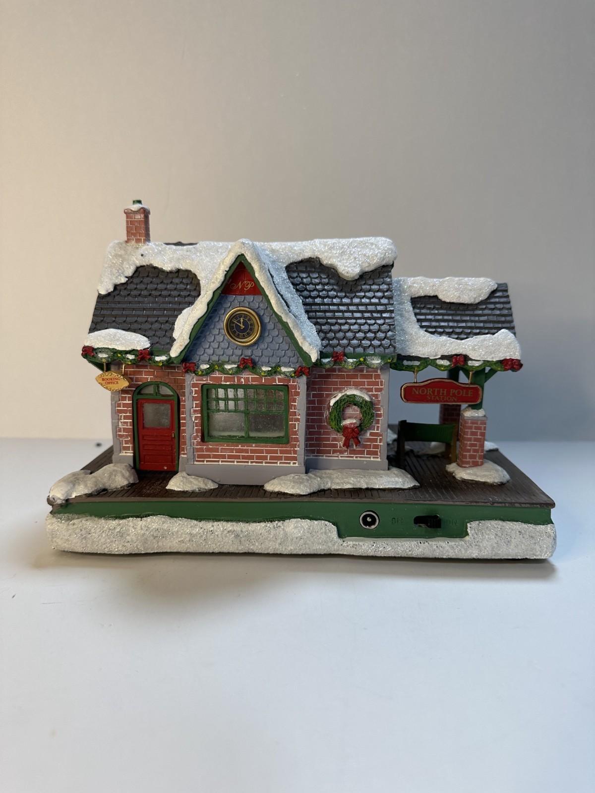 Bradford Exchange Hawthorne Village – Santa’s Ultimate Train Workshop w/ Box