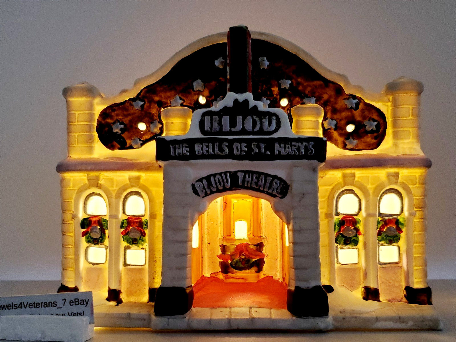 It’s a Wonderful Life Holiday Village 1993 -The Bijou Theatre of Bedford Falls💖