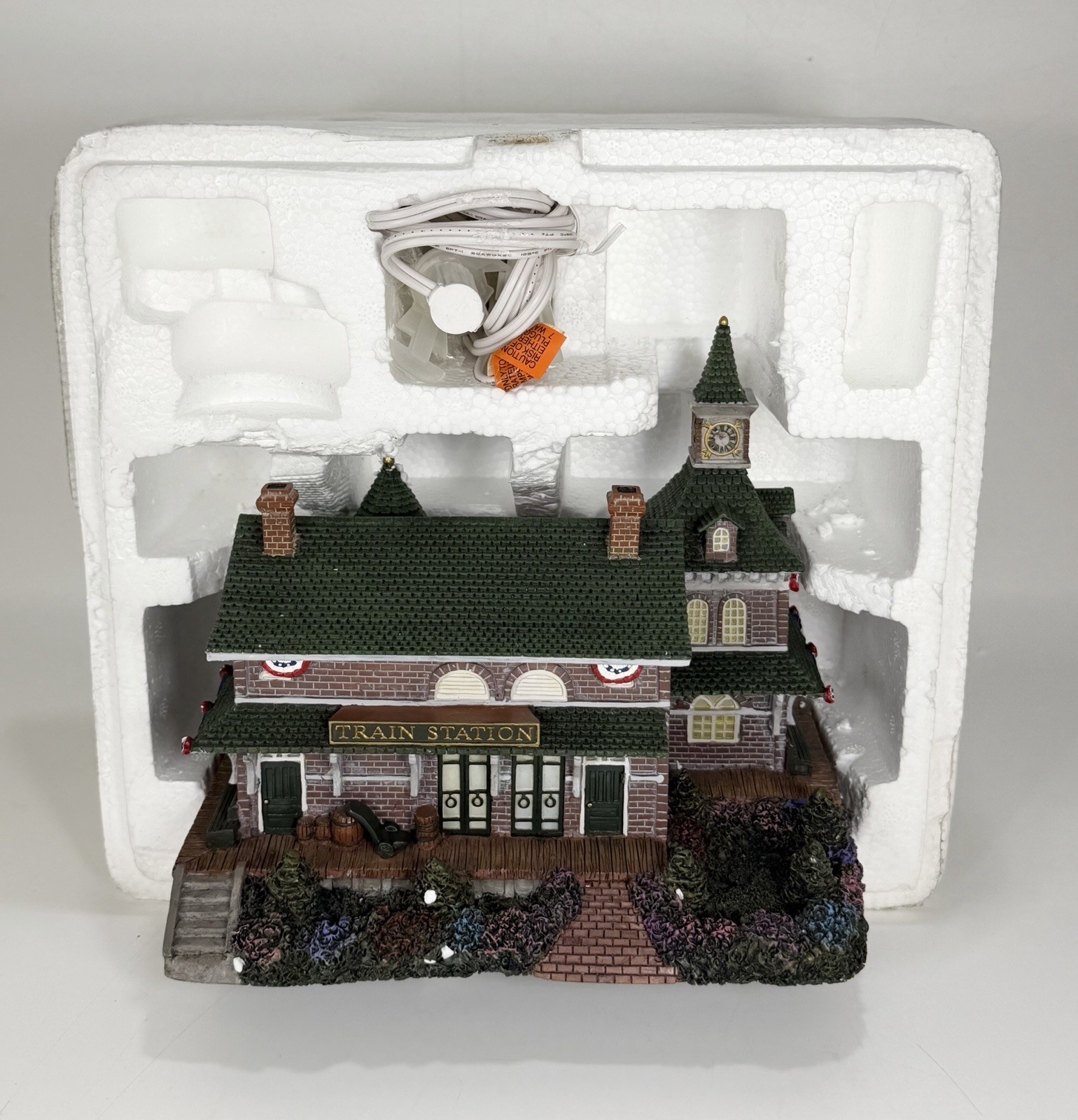 Hawthorne Village – Civil War Village Collection Confederate Station with COA