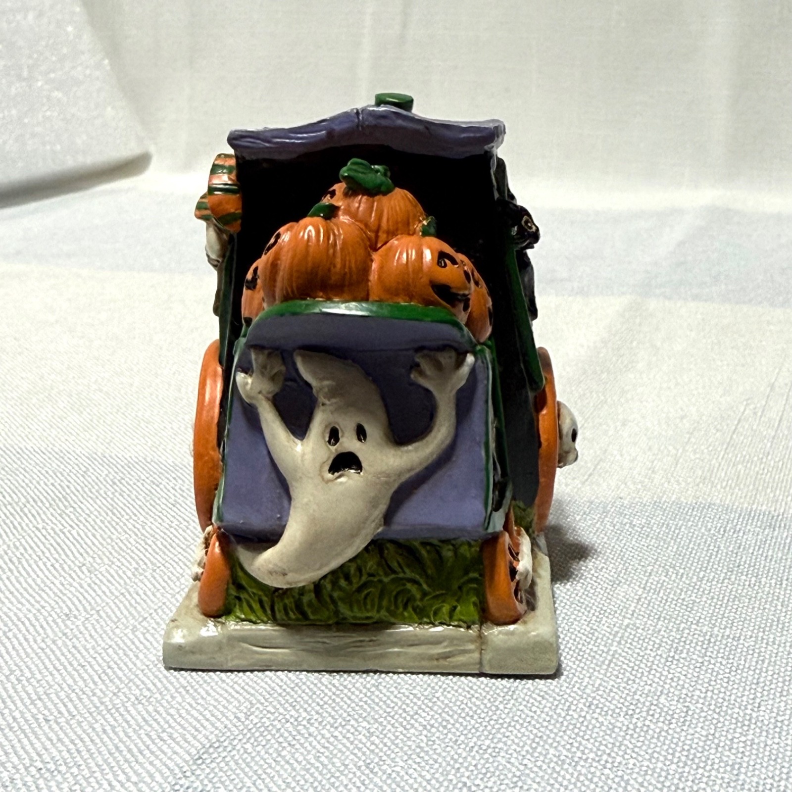 Creepy Hollow Locomotive Train Engine Resin Halloween Cat**Needs New Batteries