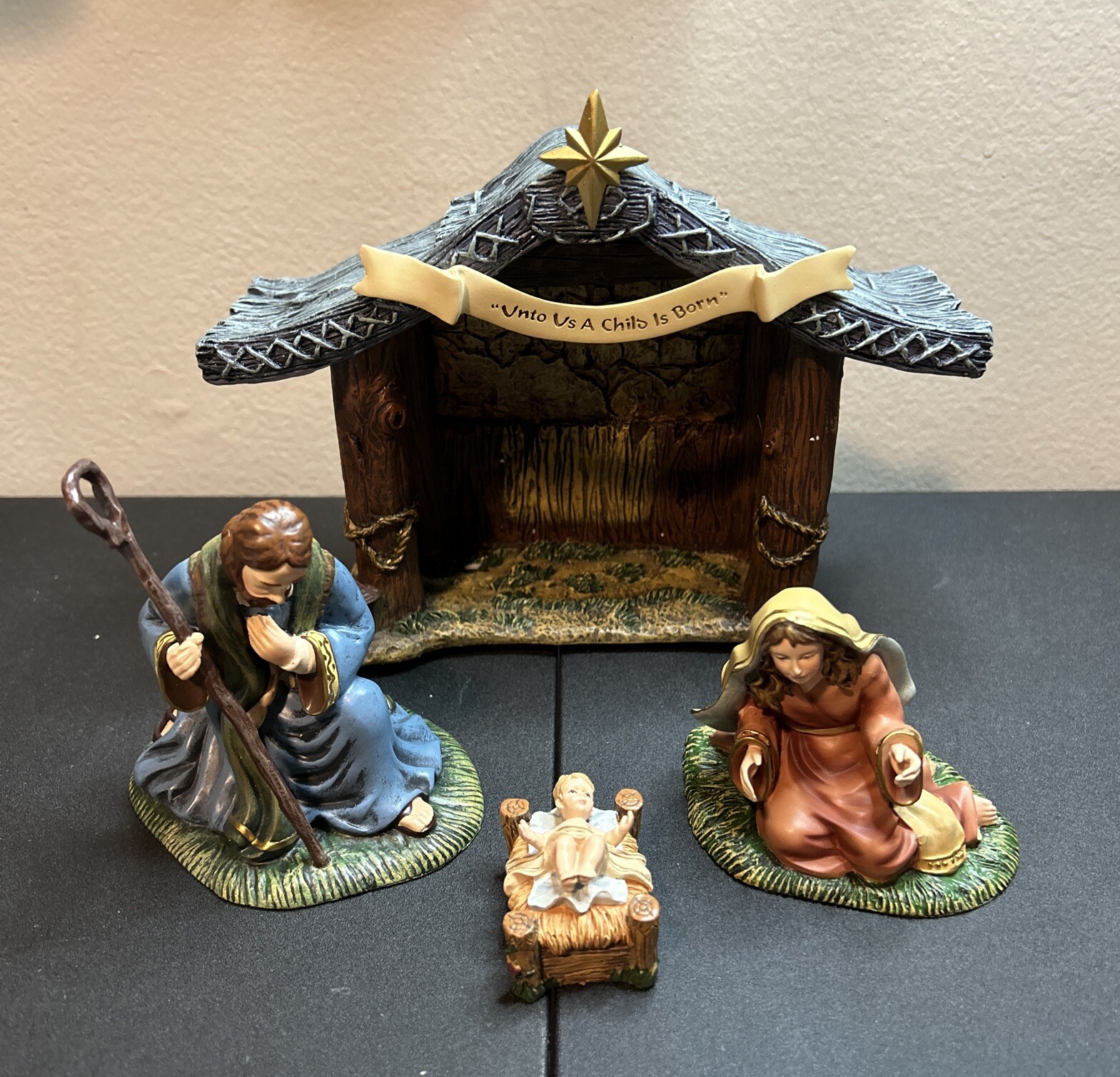 Thomas Kinkade Nativity Hawthorne Village Holy Family & Creche Joseph Mary Jesus