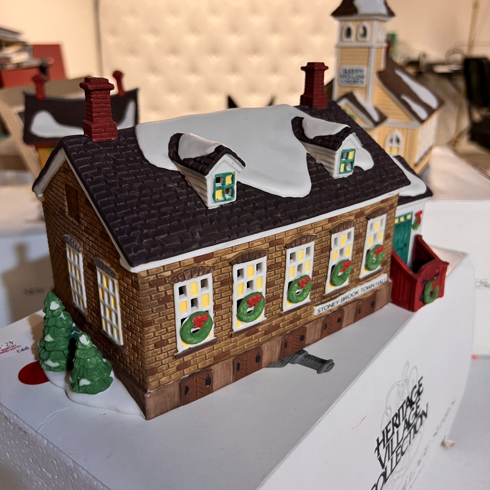 Dept 56 Stoney Brook Town Hall New England Village Heritage Collection 5644-8