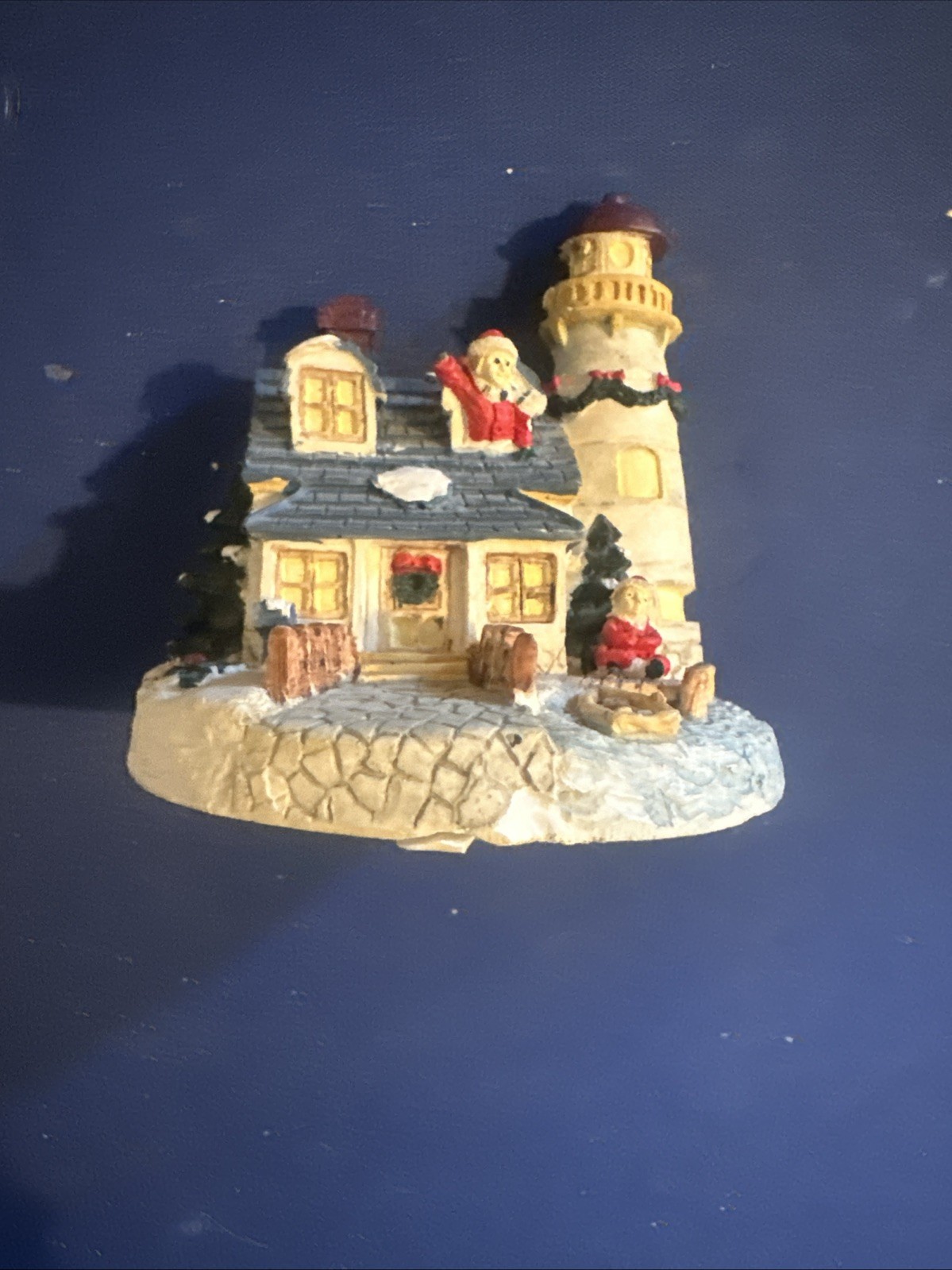 Crystal Falls Village Lighthouse 1994 – Collectibles 485211 Christmas Decor