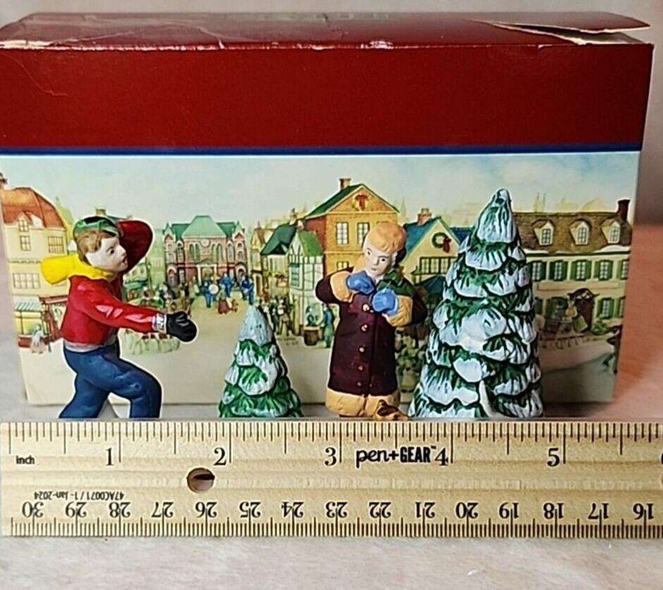 LEMAX “Rover’s Loose!” Dog &Cat Christmas Village Accessory Retired IOB