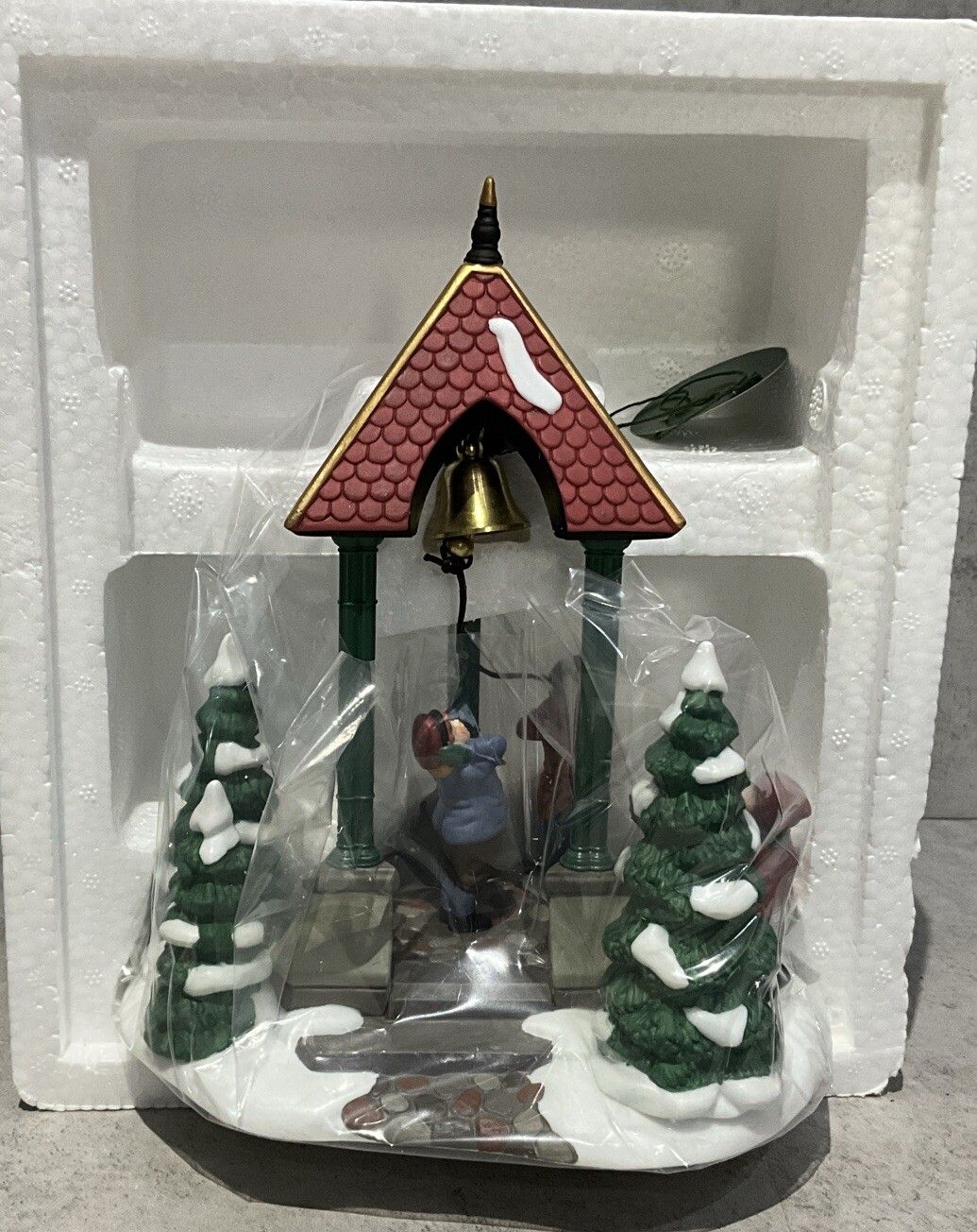 Dept 56 Heritage Village 1996 Special Event Piece Christmas Bells 98711