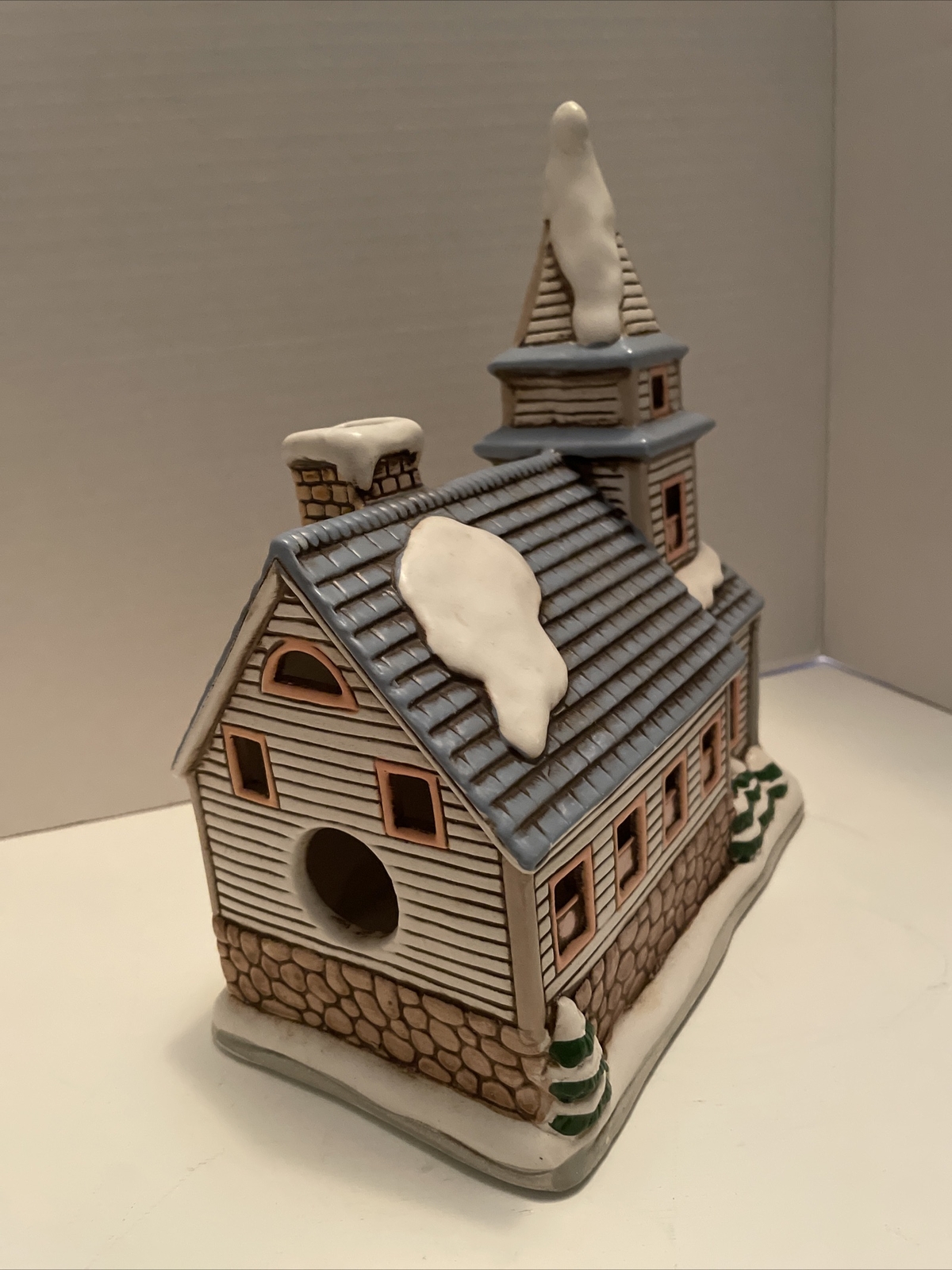 LEFTON CHURCH 1987 BYRON WOOD 06333 LIGHTED CHRISTMAS VILLAGE CERAMIC