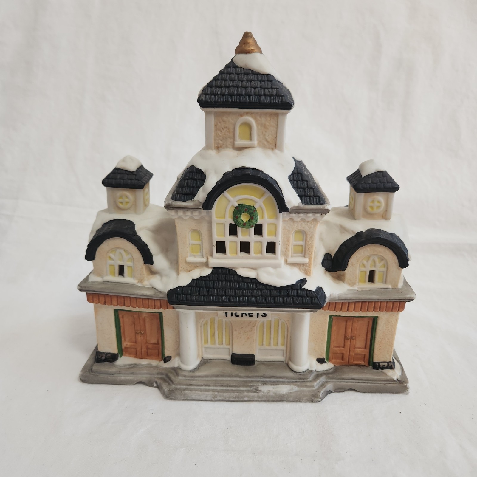 Mercuries Dickens St. Train Station Building Winter Christmas Village Display
