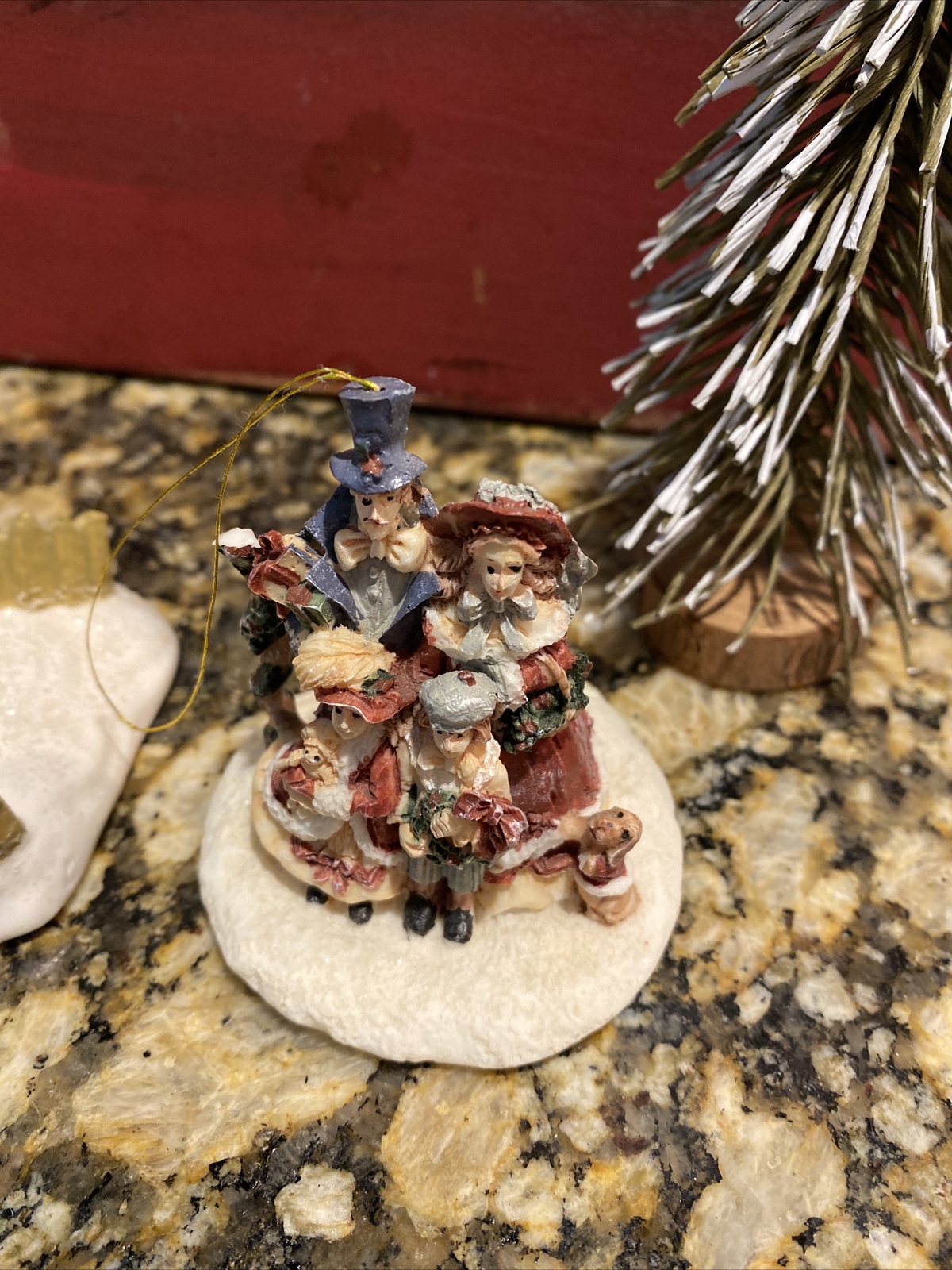 Mixed Lot of 5 Christmas Figurine Accessories