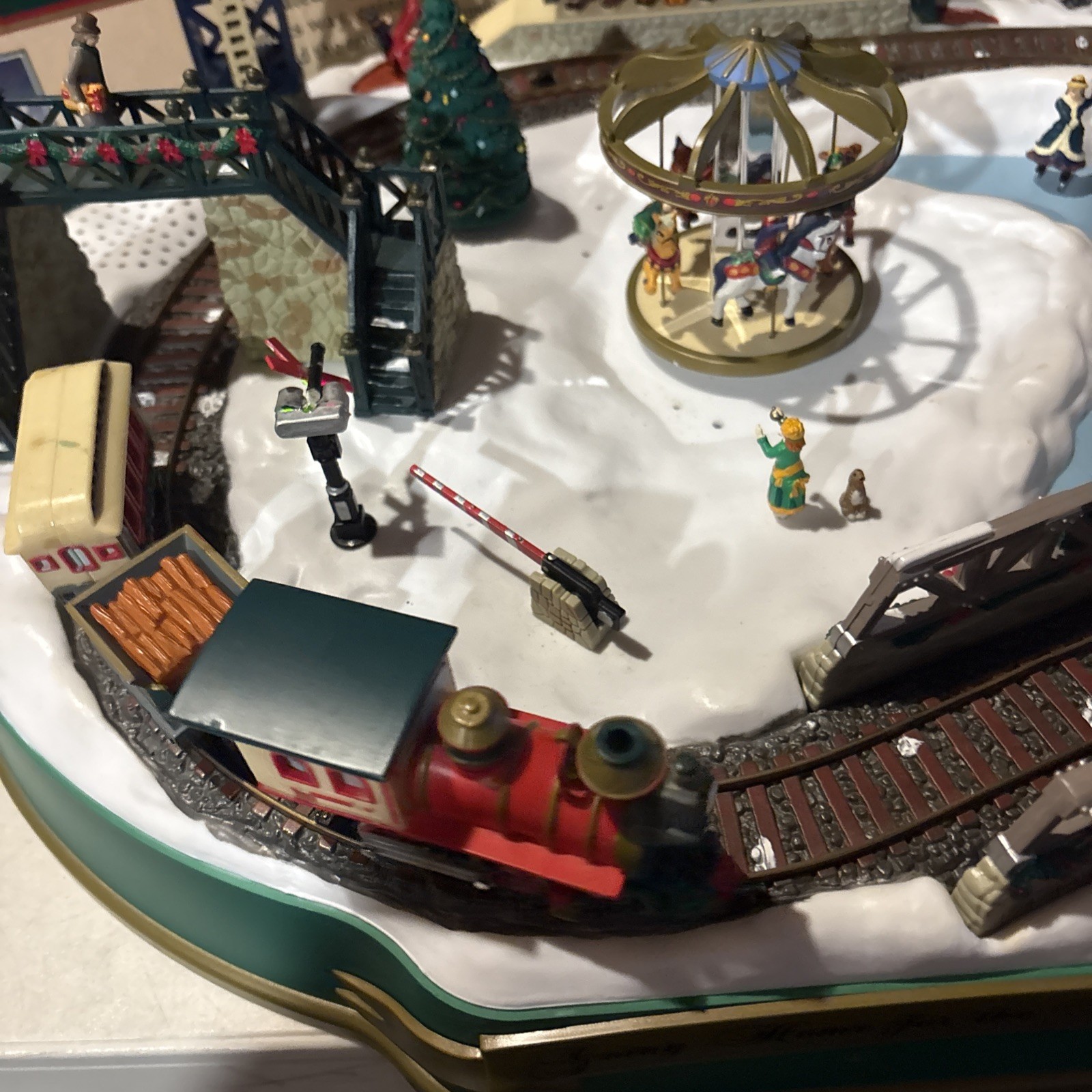 Mr. Christmas Going Home For The Holidays Animated Train EUC 50 Songs Working