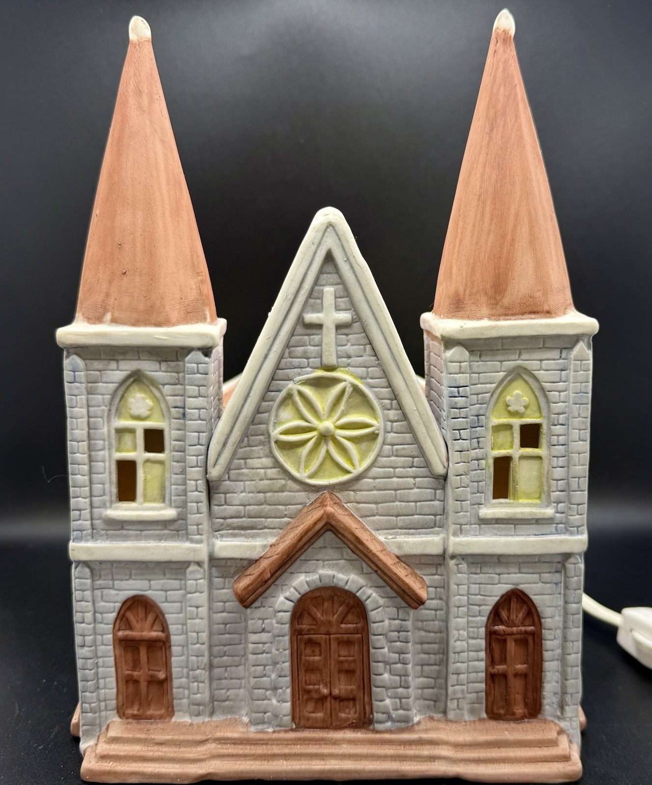 1991 Dickens of London Porcelain St. James Church Illuminated Christmas