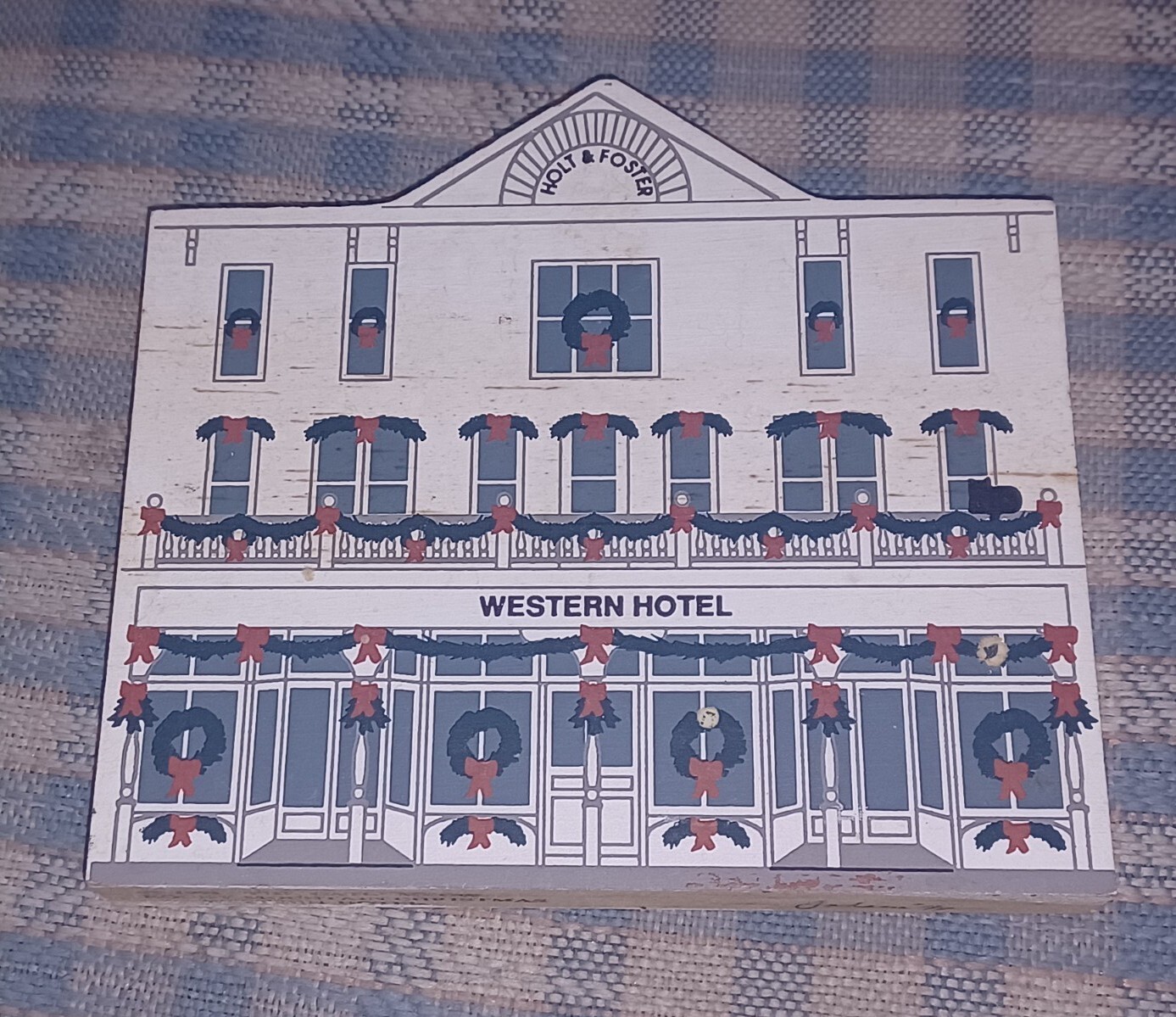 Western Hotel 1991 Rocky Mountain Christmas Cat’s Meow Village House Wood Decor