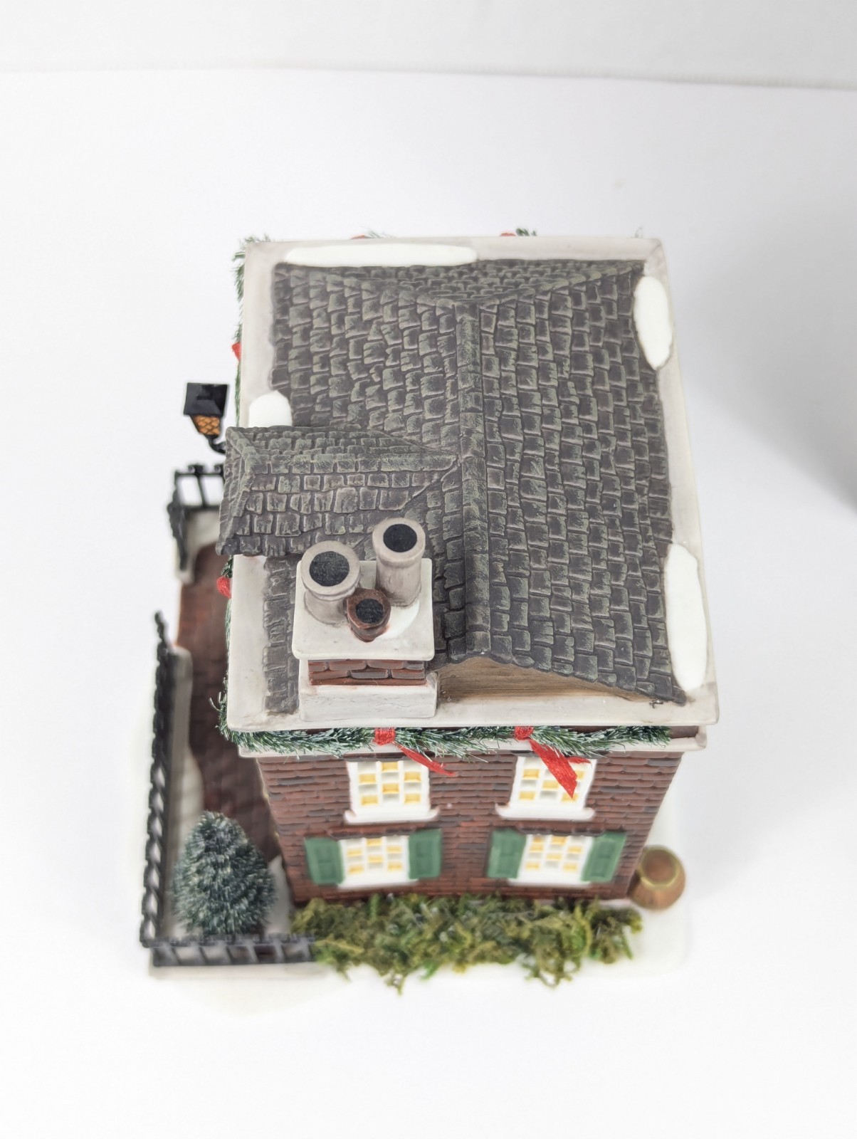 Dept. 56 Dickens’ Birthplace Special Edition With Accessory Dickens’ Village
