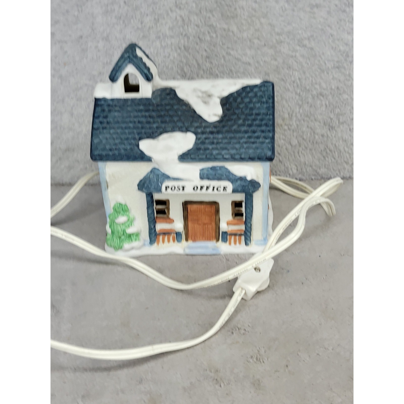 Vintage 1991 National Decorations Christmas Collectibles Post Office Lighted