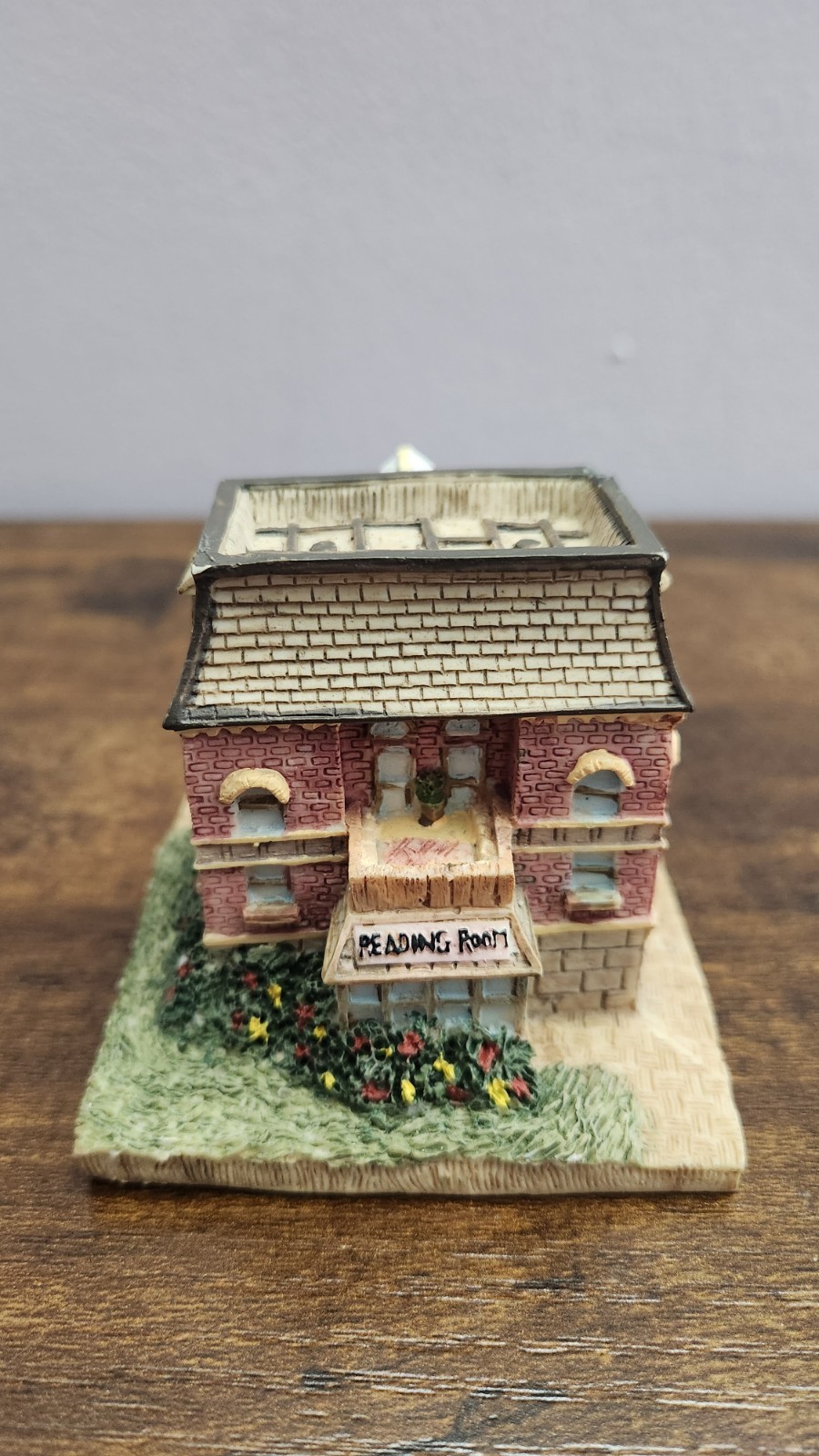1992 – 1994 Lot of 6 International Resourcing Services Inc. Mini Houses Set