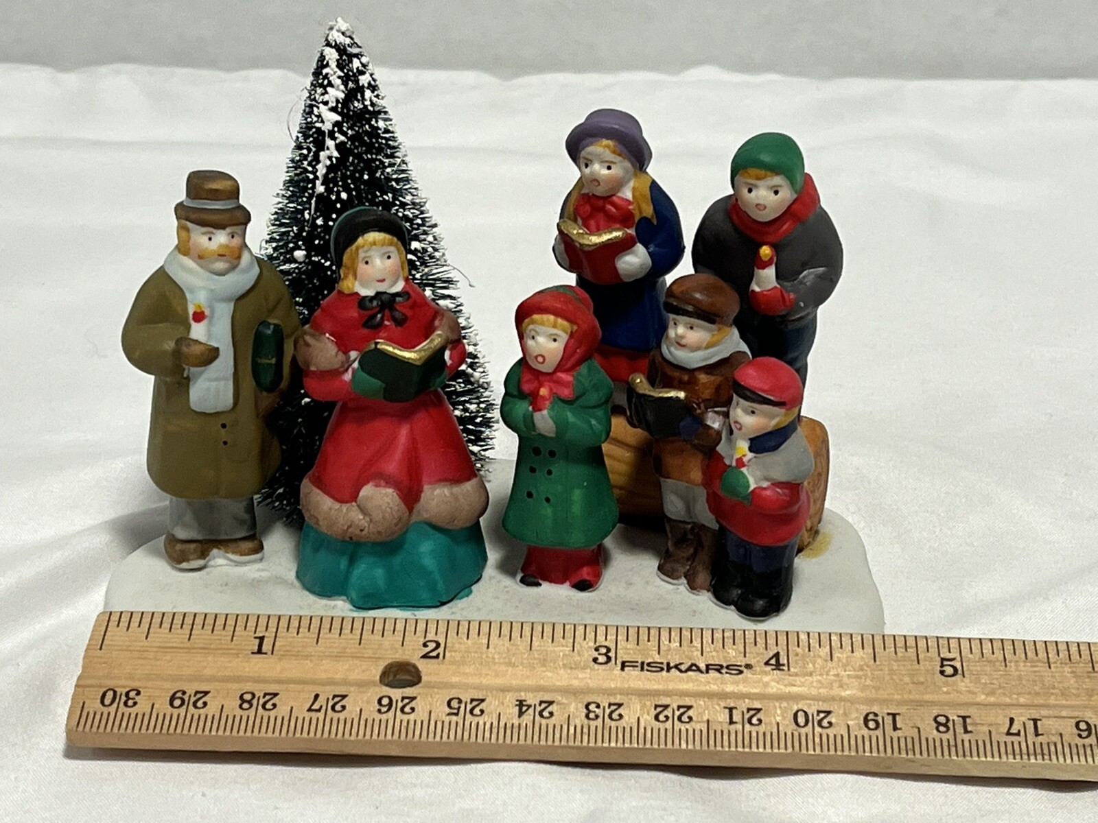 Lemax Christmas Collection Porcelain Group Carollers 1995