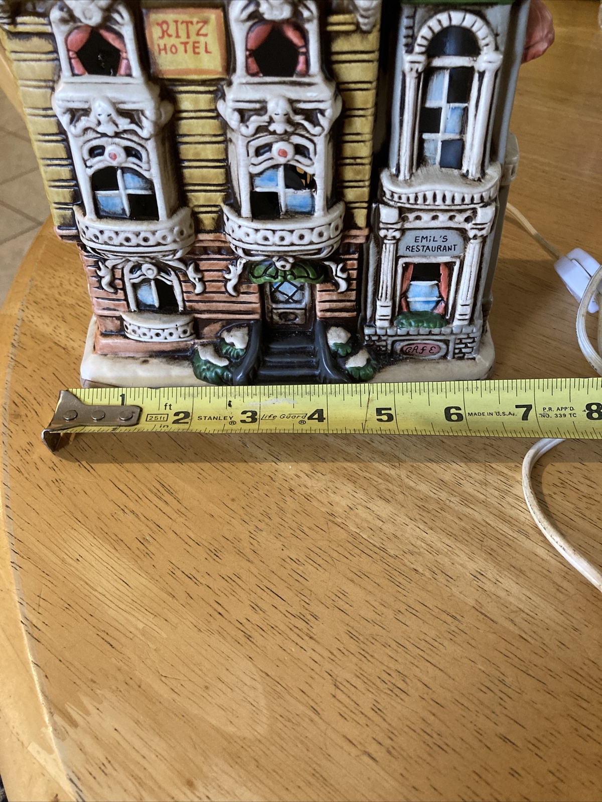 Lefton 1987 The Ritz Hotel #06341 Colonial Village Byron Wood Hand Painted