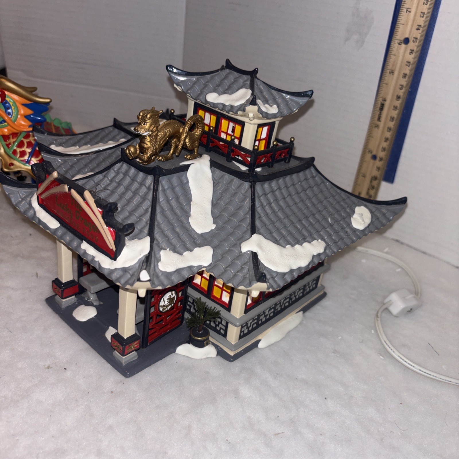 Department 56 Original Snow Village Lucky Dragon Restaurant 55011 W/extra