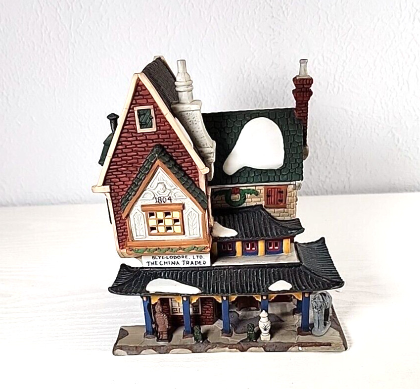 Dept 56 THE CHINA TRADER Dickens Village 1999
