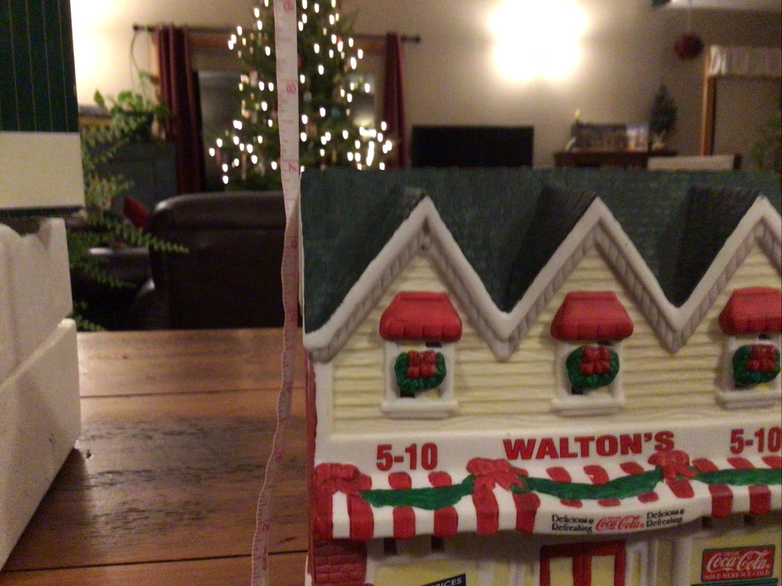 Vintage 1996 Coca-Cola Walton’s 5&10 Town Square Christmas Collection with Light