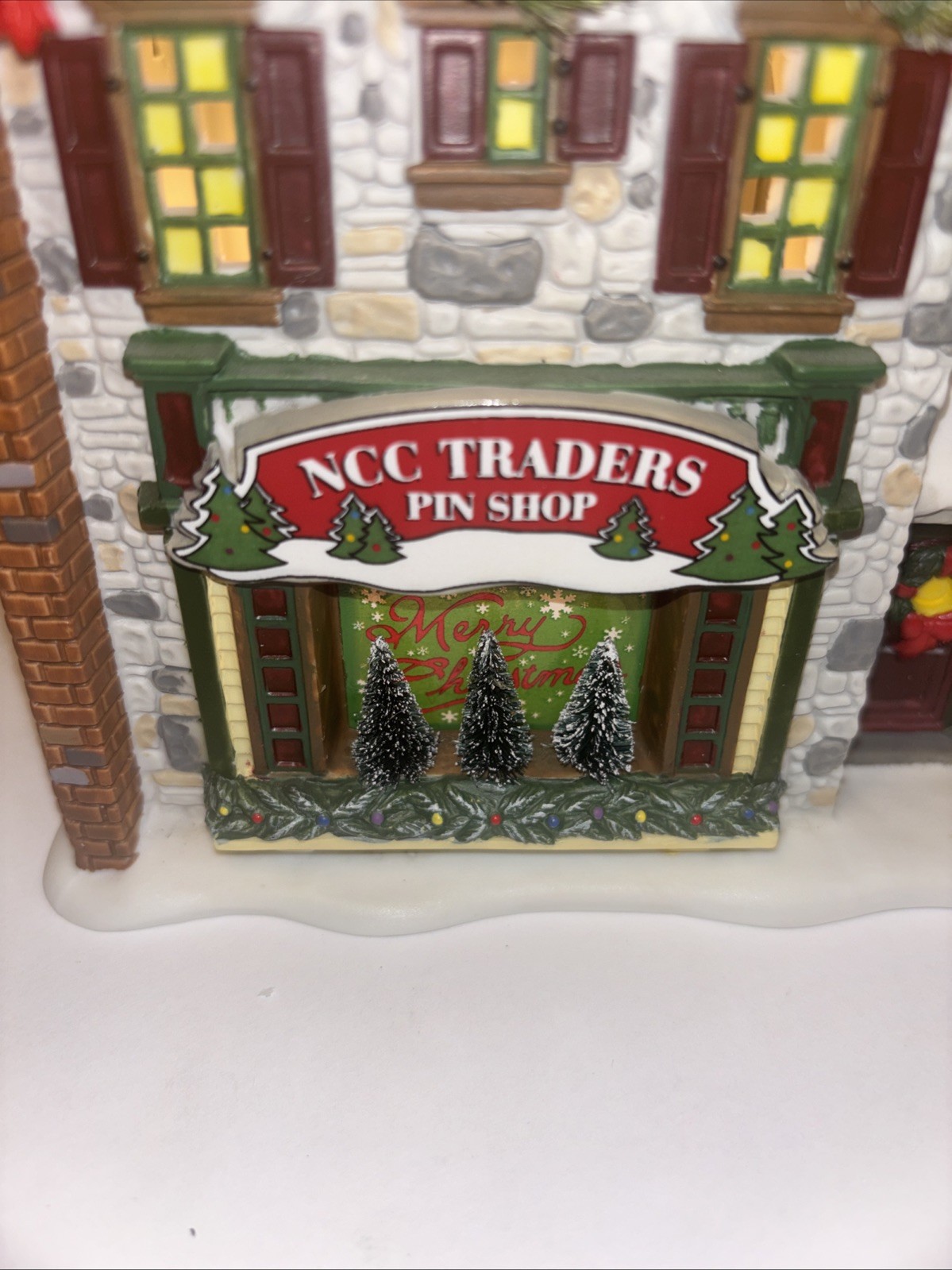 Dept 56 “NCC Traders Pin Shop” 2008 #804011