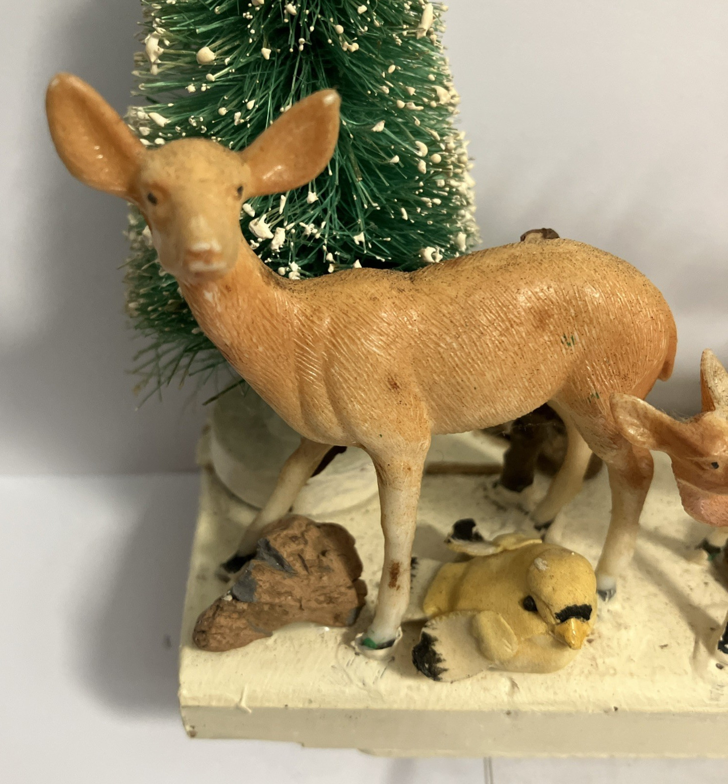 VTG Bottle Brush Trees Deer Buck Fawn Winter Scene for Train Garden 6×2/5″ T
