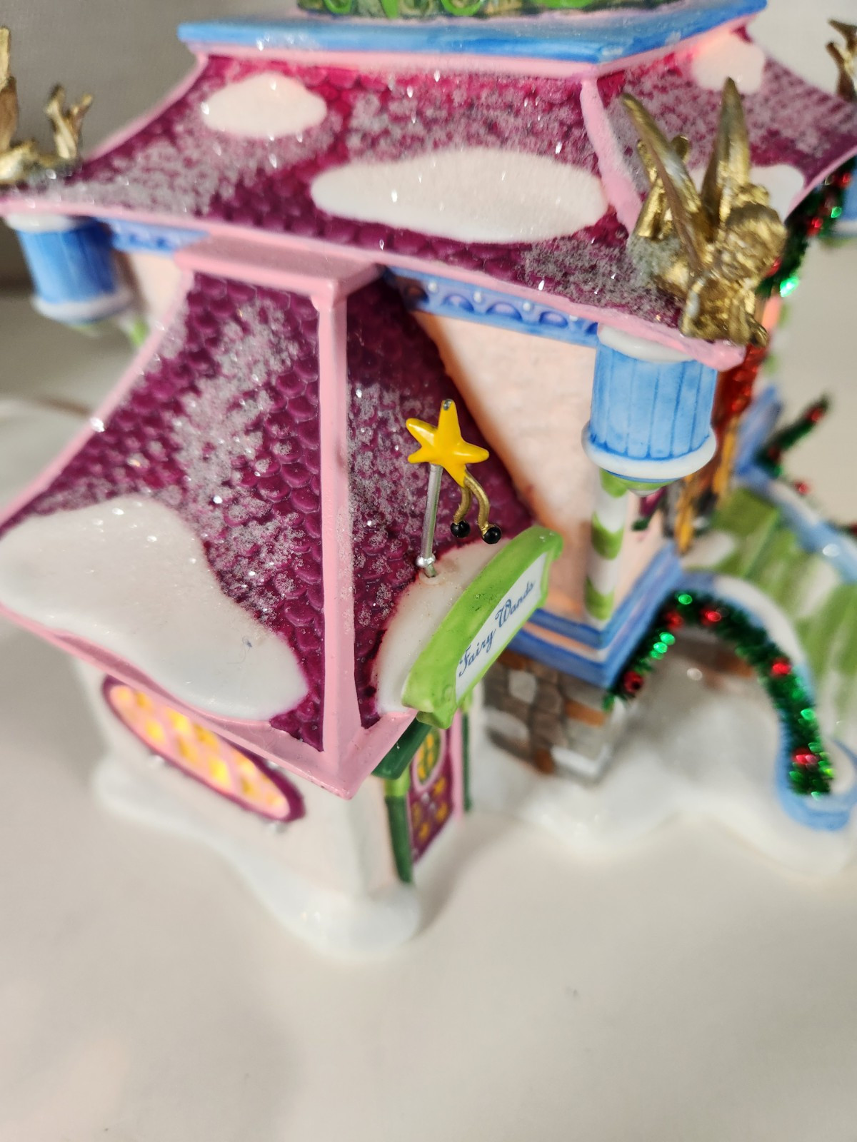 Dept 56 Tinker Bell’s Lighthouse 802825 North Pole Disney Fairies W/Box Read
