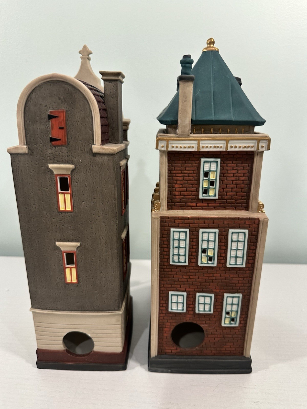 Department 56 Christmas In The City – Lot Of 4 Buildings With Boxes