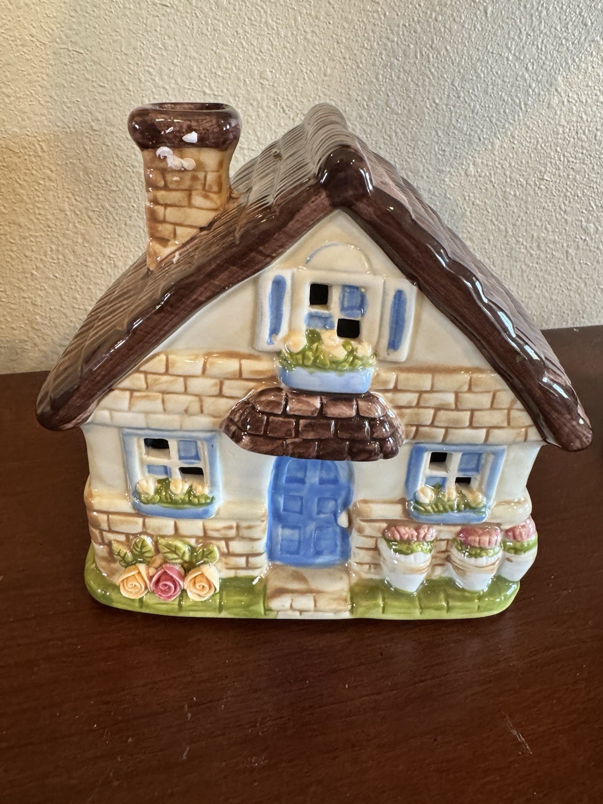 Lighted Ceramic House Cracker Barrel – Batteries Included Pre-owned Original Box