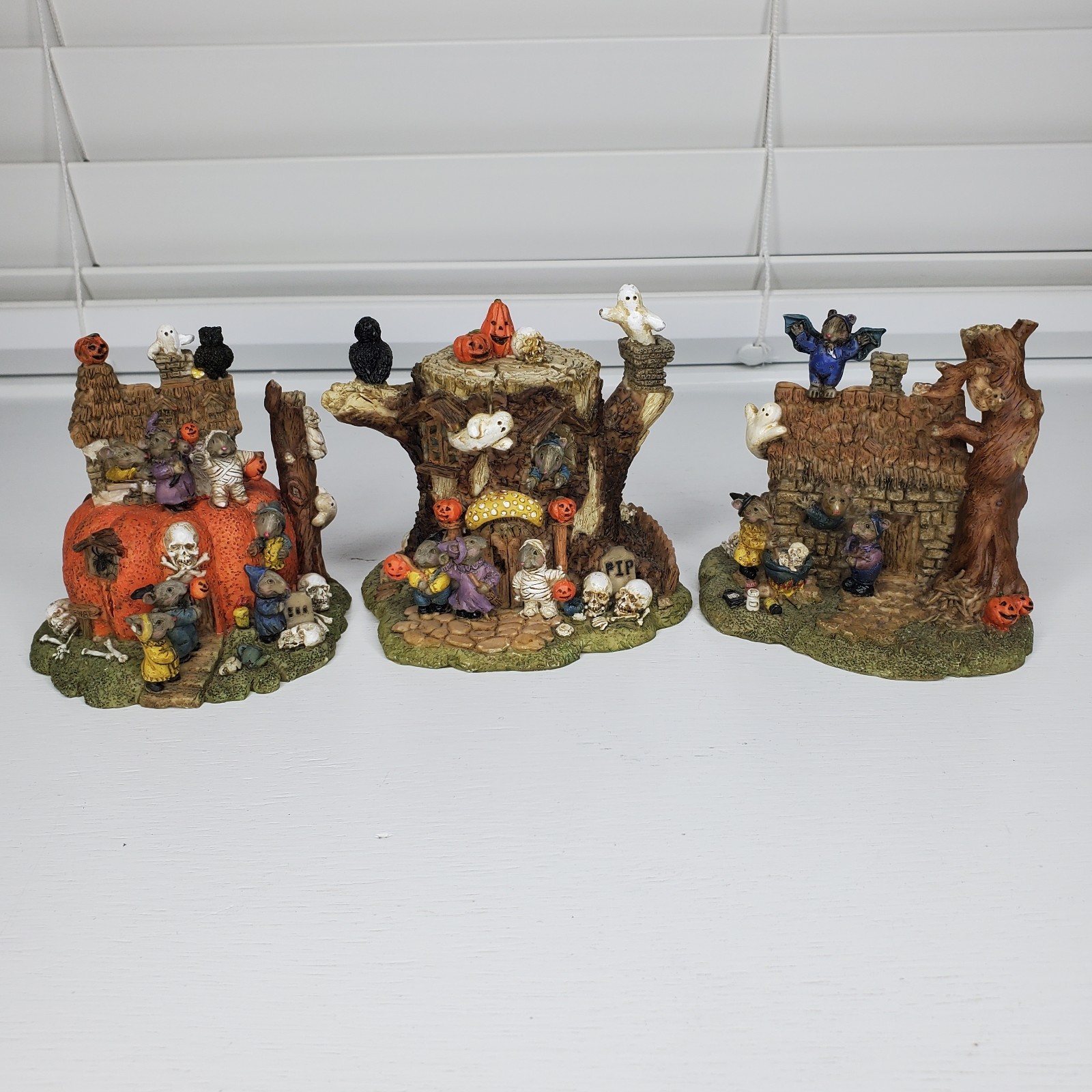 Halloween Mouse Village Resin Mice Pumpkins Skeleton Bats Spiders Ghosts Spooky