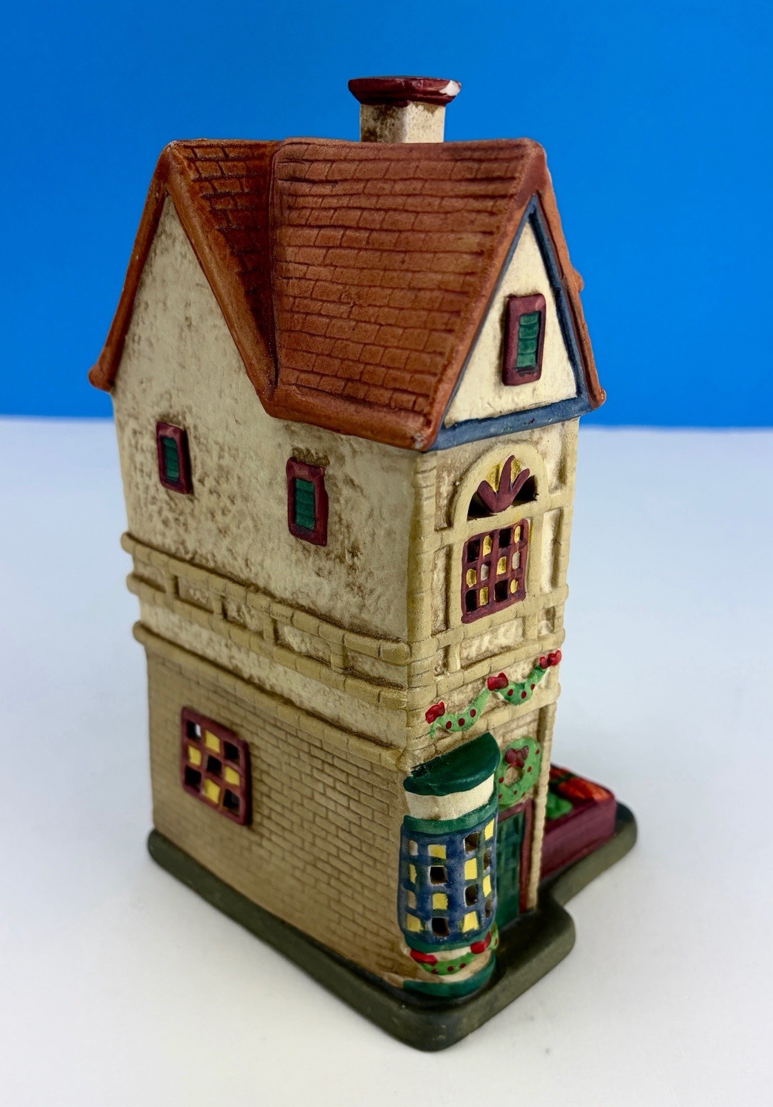 Dickens Grocery Store 1995 Porcelain Collectible Christmas Village