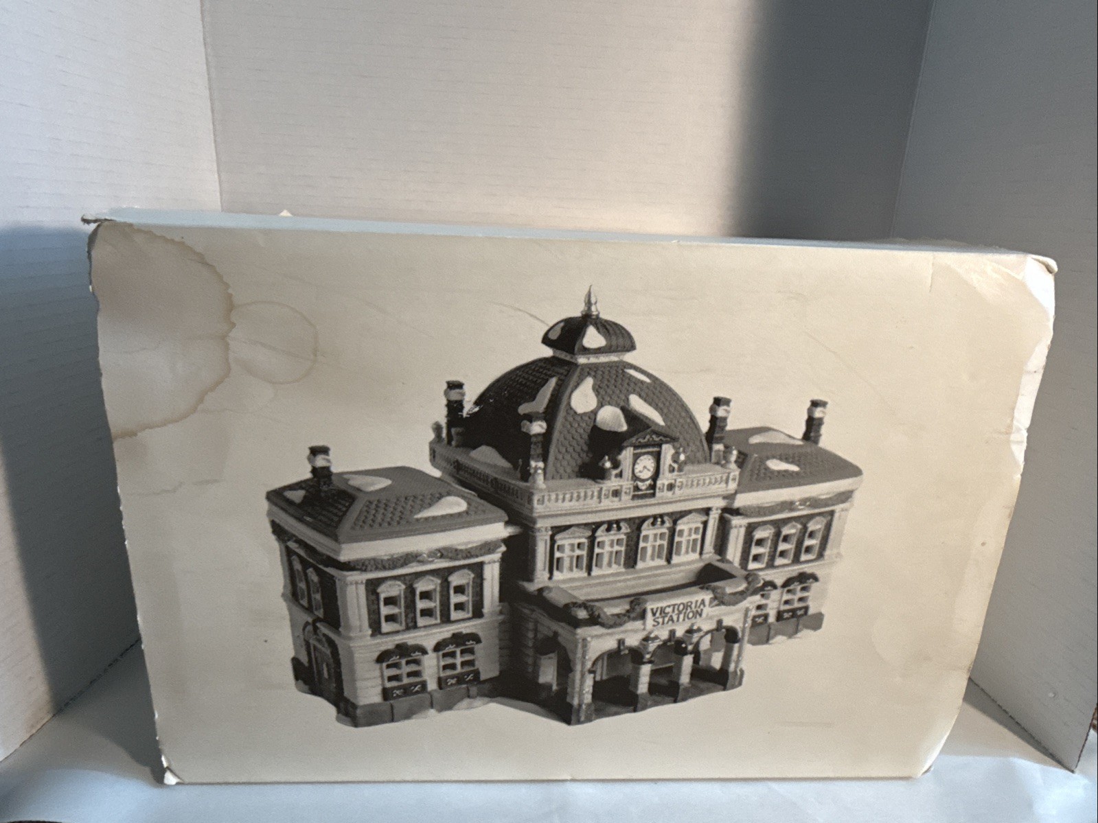 Dept 56 Dickens Village Victoria Station 1989 Handpainted Porcelain Original Box