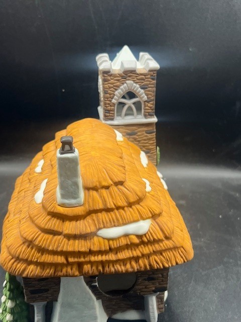 Department 56 My Glen Church Ceramic Christmas Village Building 7.5″ Tall