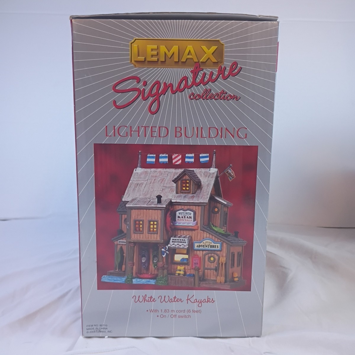 Lemax Signature Collection White Water Kayaks Lighted Building 2008 New in Box