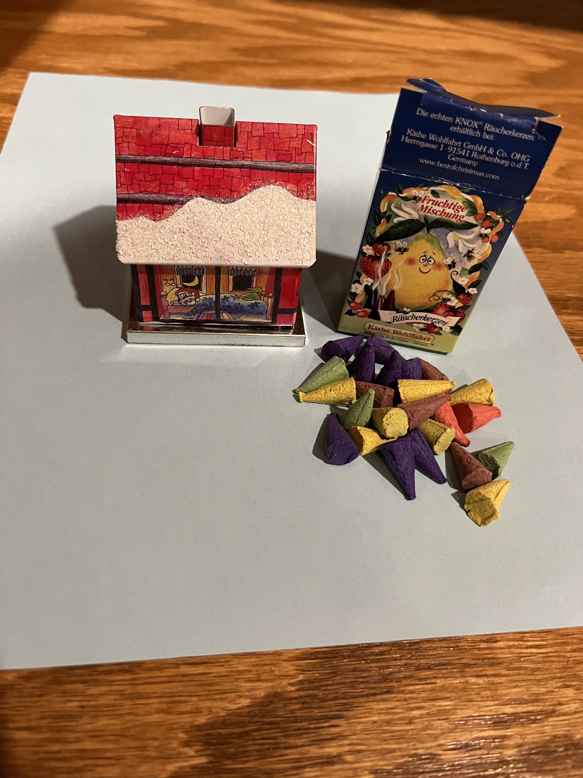 Vintage Raucherhauschen Winter Village Tin House Smoking Chimney Incense