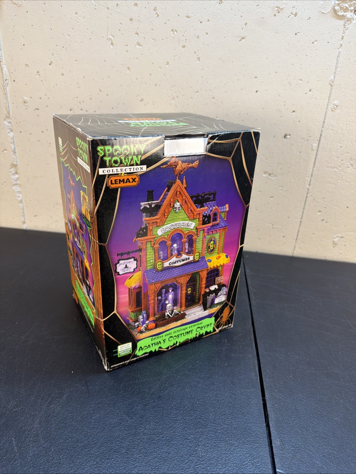 Lemax 2007 Agatha’s Costume Crypt Spooky Town #75494 Monsters And Masks & Power