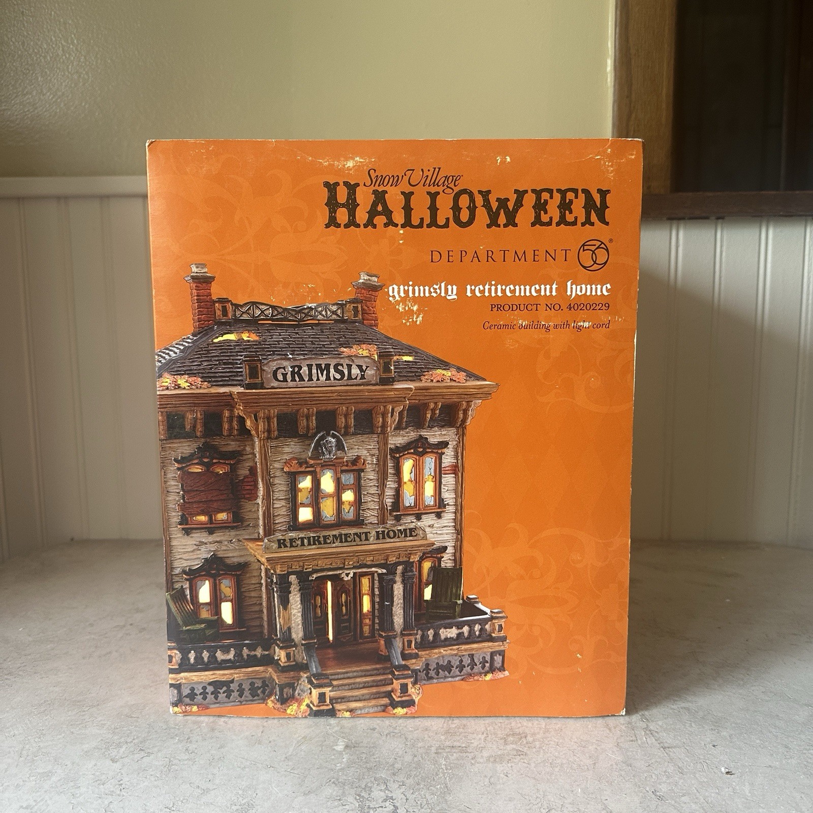 Dept 56 Grimsly Retirement Home Halloween Snow Village #4020229 EUC Unused 2011