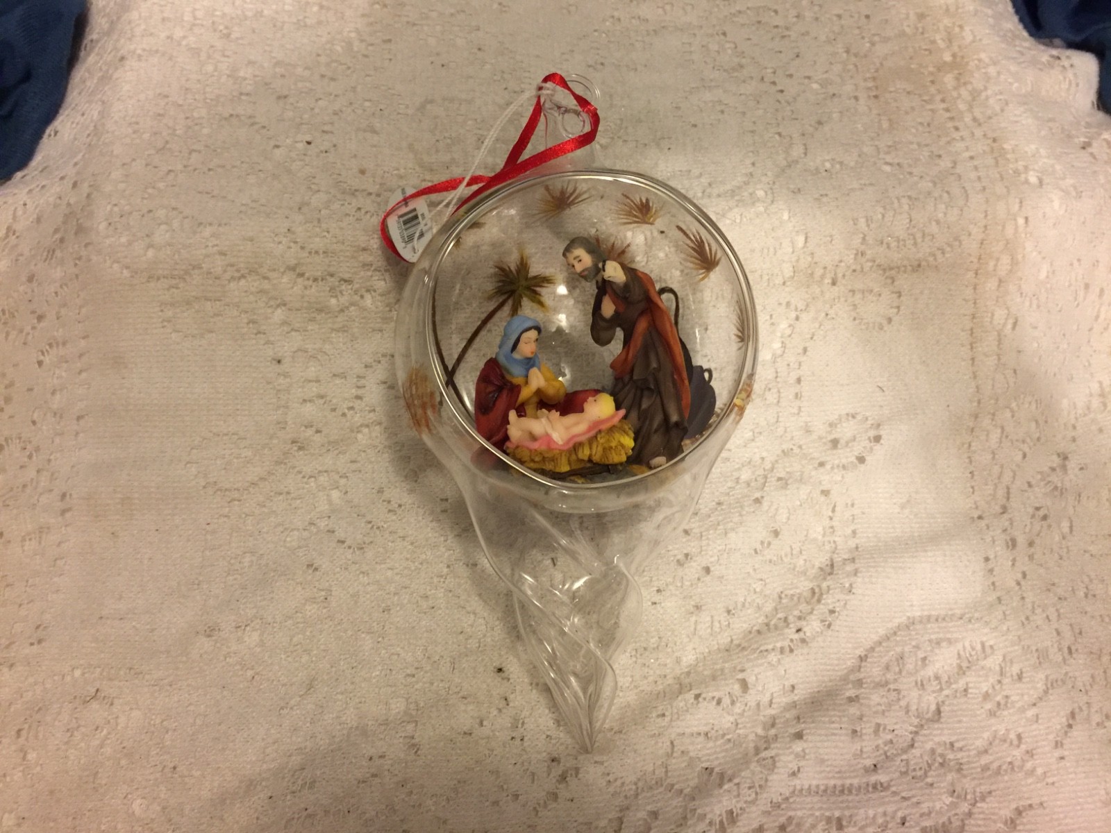 Celebrations 2001 O’Well Holy family inside blown glass ornament