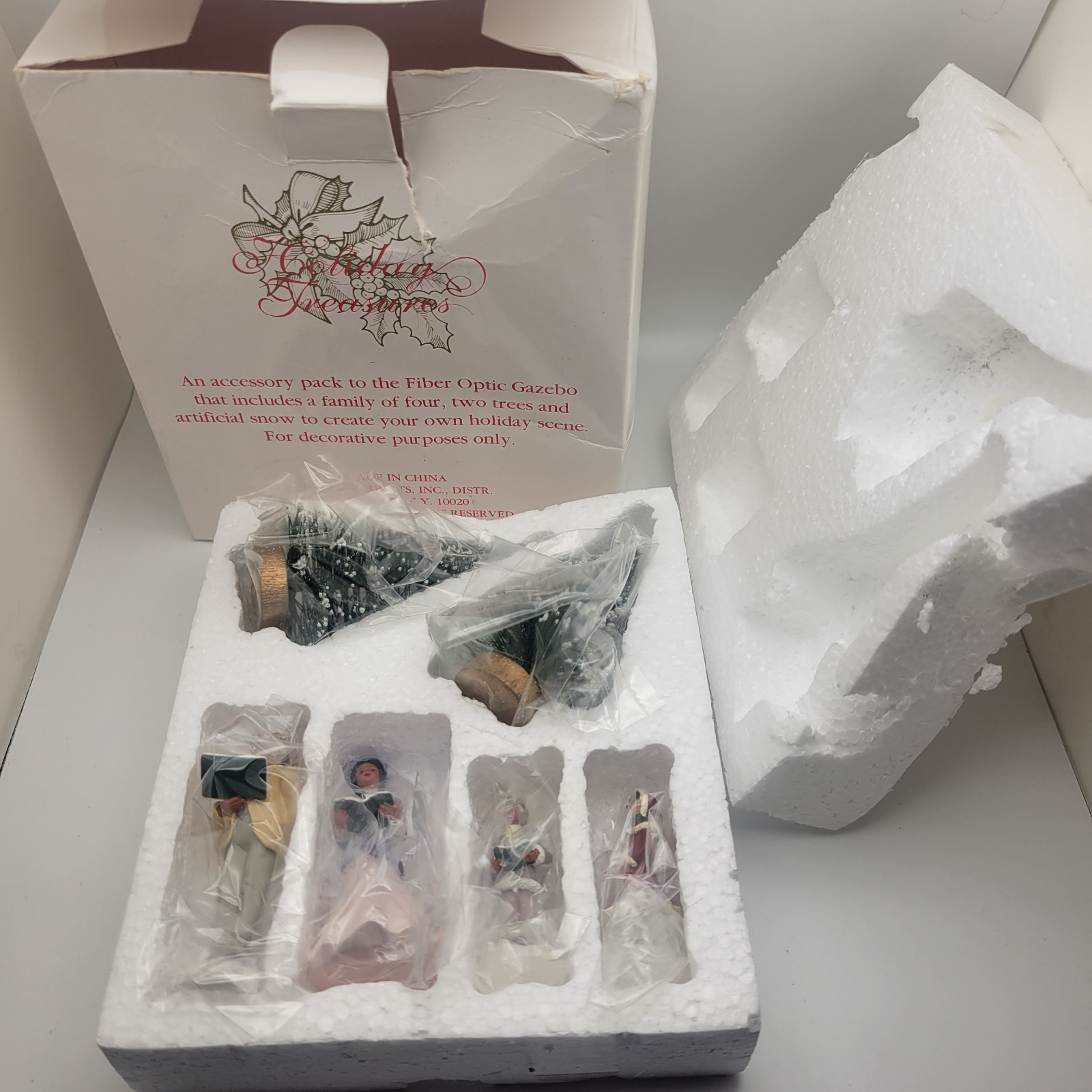 Avon Holiday Splendor Gazebo Accessory Kit Perry’s Family African American NIB