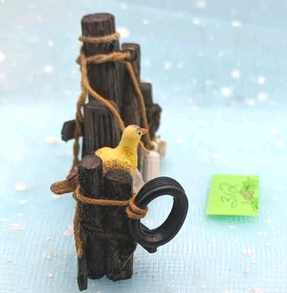 Lemax Wooden Mooring 14648 Nautical bird Christmas Village Accessory INV312