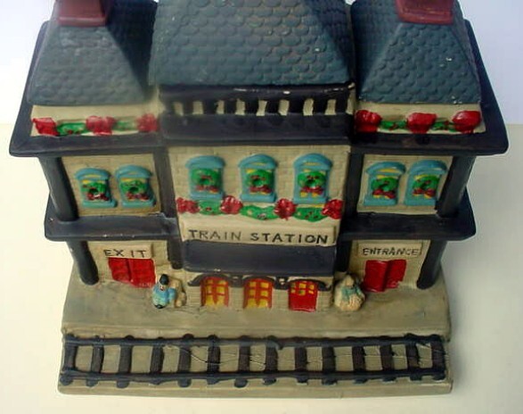 Winter Valley Villages Porcelain Train Station Christmas Lighted House Vintage
