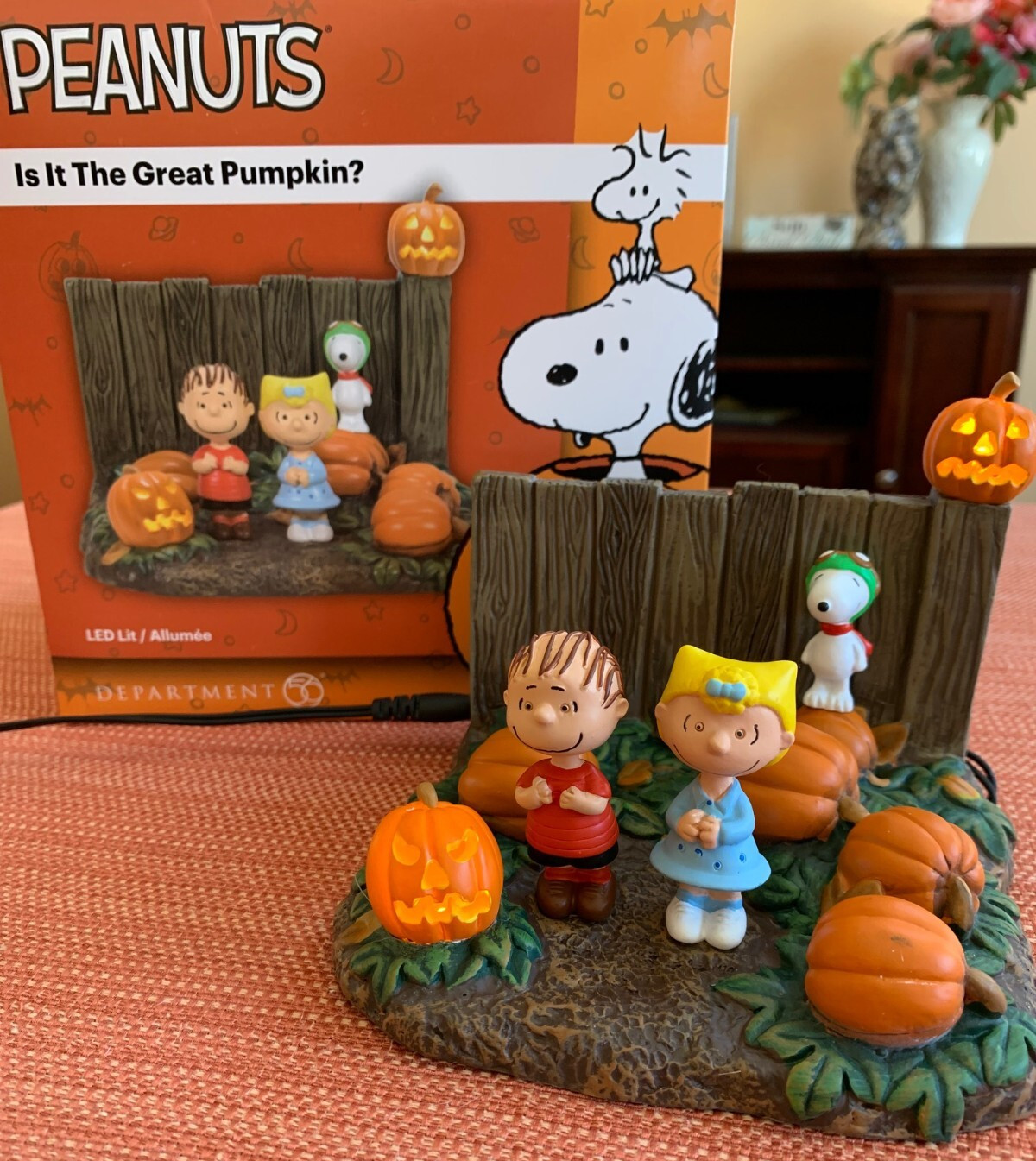 Dept 56 Halloween “Is it the Great Pumpkin” NIB- Peanuts- Lighted Pumpkin Patch