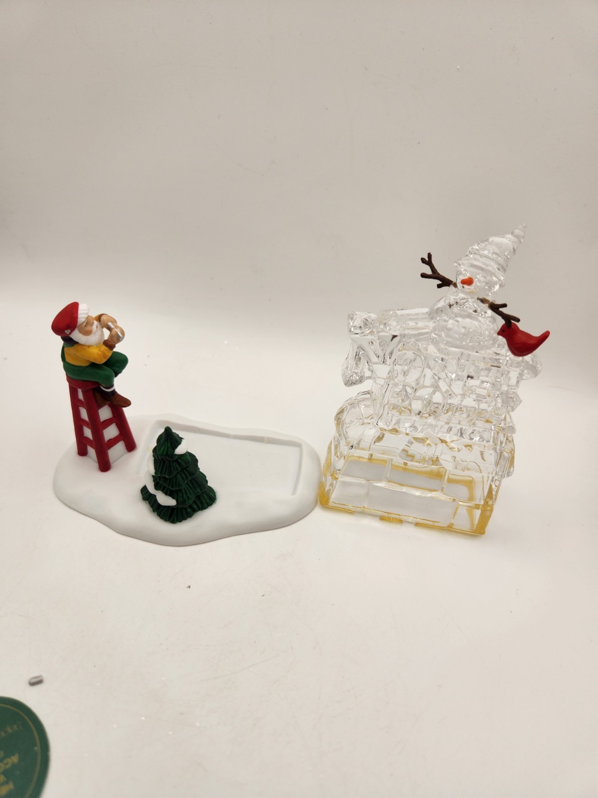 Dept 56 Heritage Village A Busy Elf North Pole Sign Ice Sculpture #56366