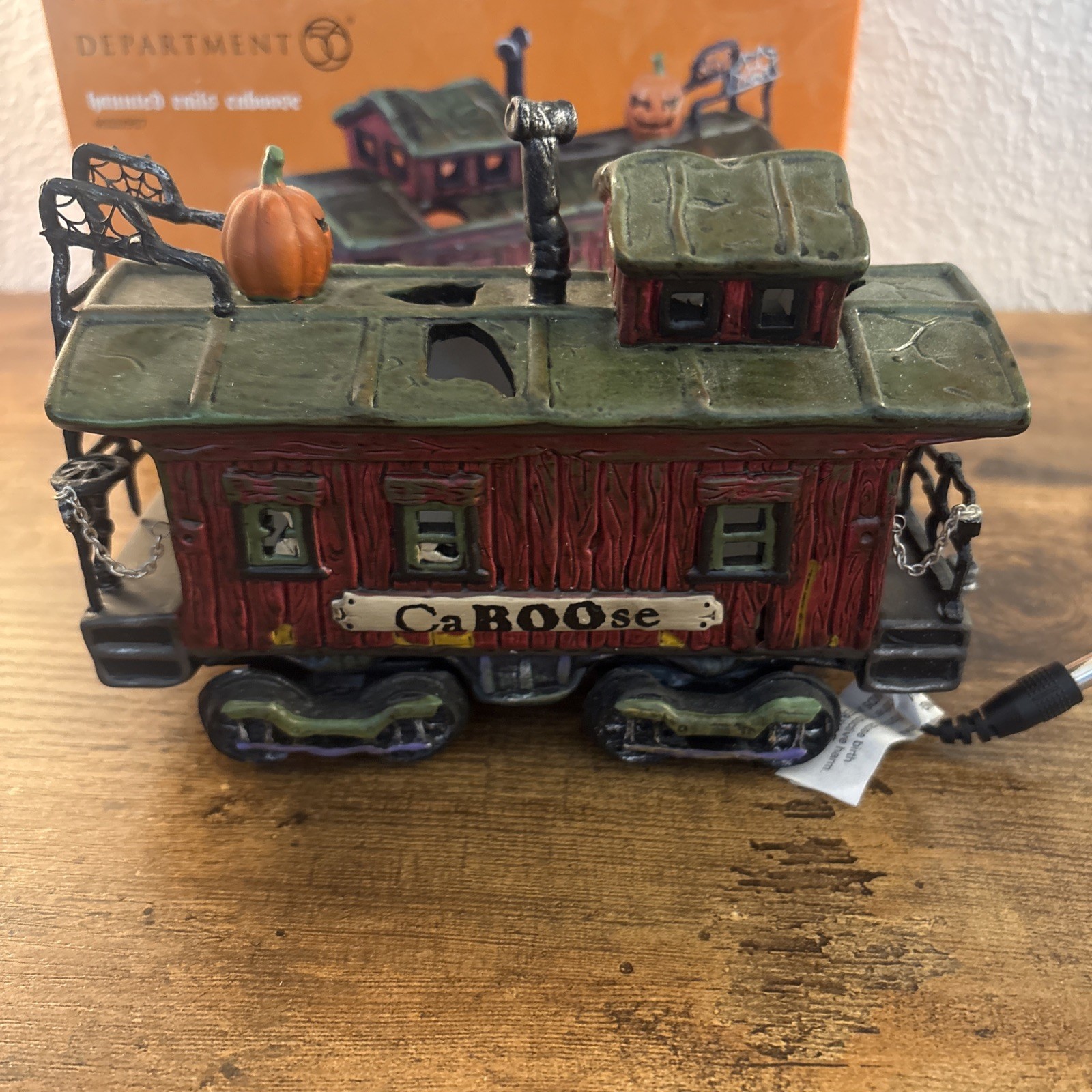Dept 56 Snow Village Halloween Haunted Rails Caboose 4020957 Department 56 train