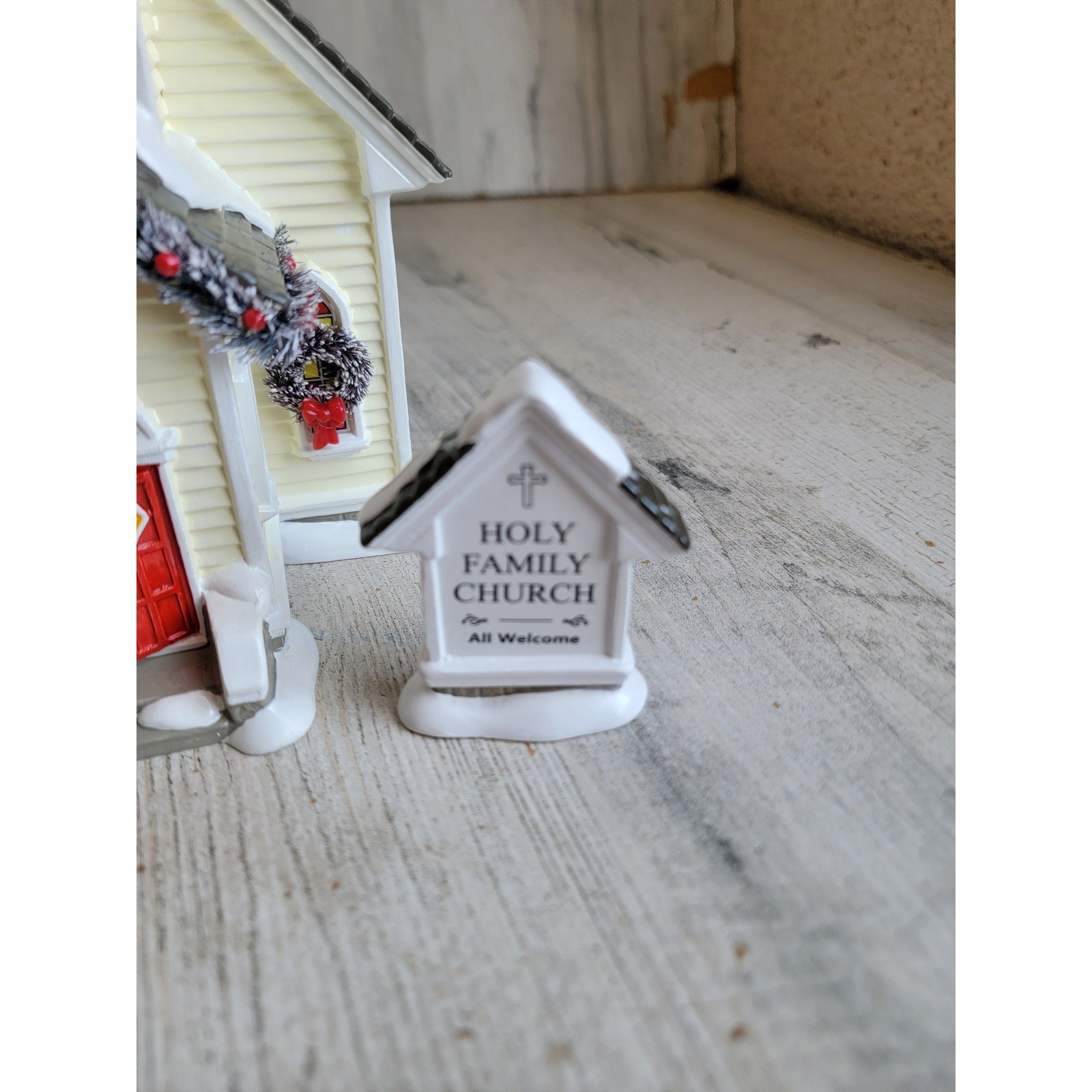 Dept 56 4044857 holy family Church Xmas Village accessory vintage home