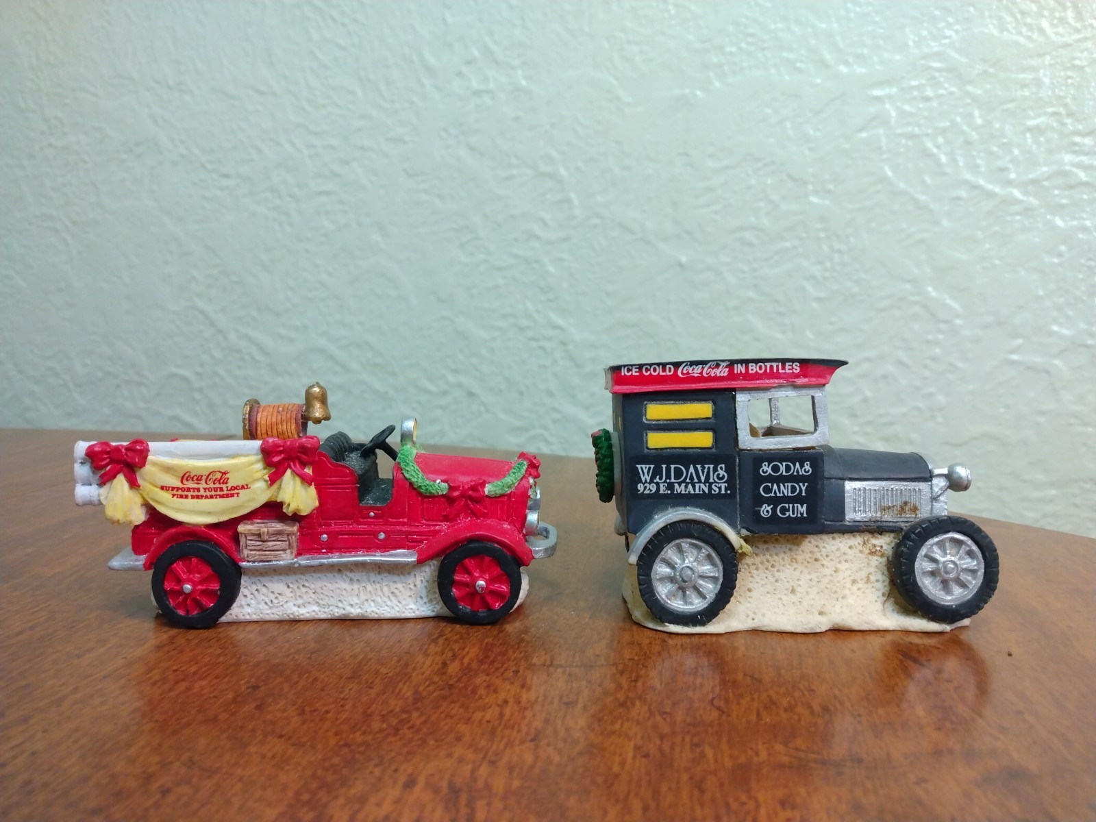 VTG Coca Cola Fire Truck & W.J. Davis Delivery Truck Town Square Collection 1994