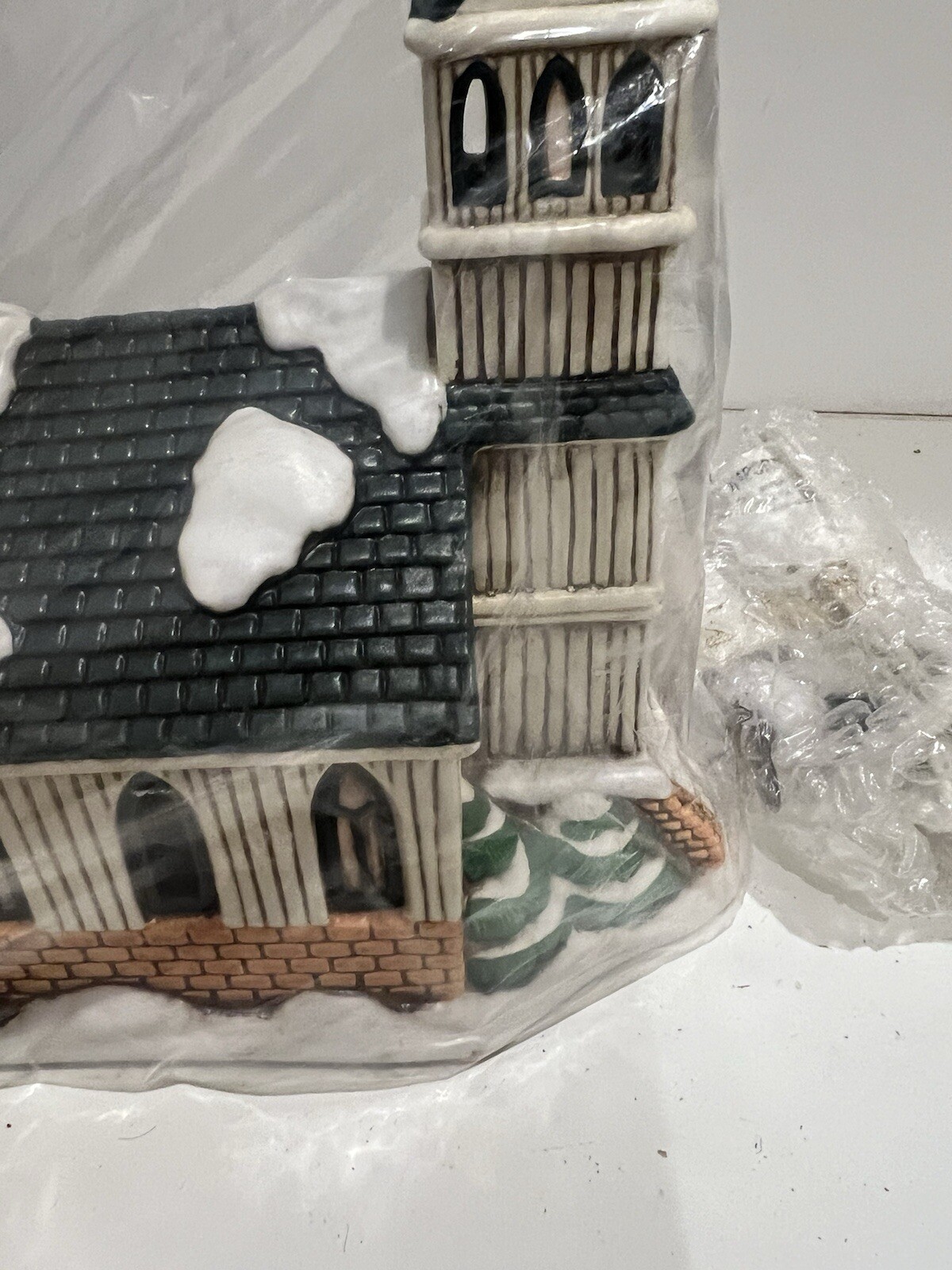 Colonial Village Lighted Church Lefton China 1989 Hand Painted Byron Wood #07333